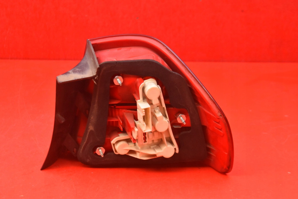 light left rear part rear 6937457 BMW E90 04-10