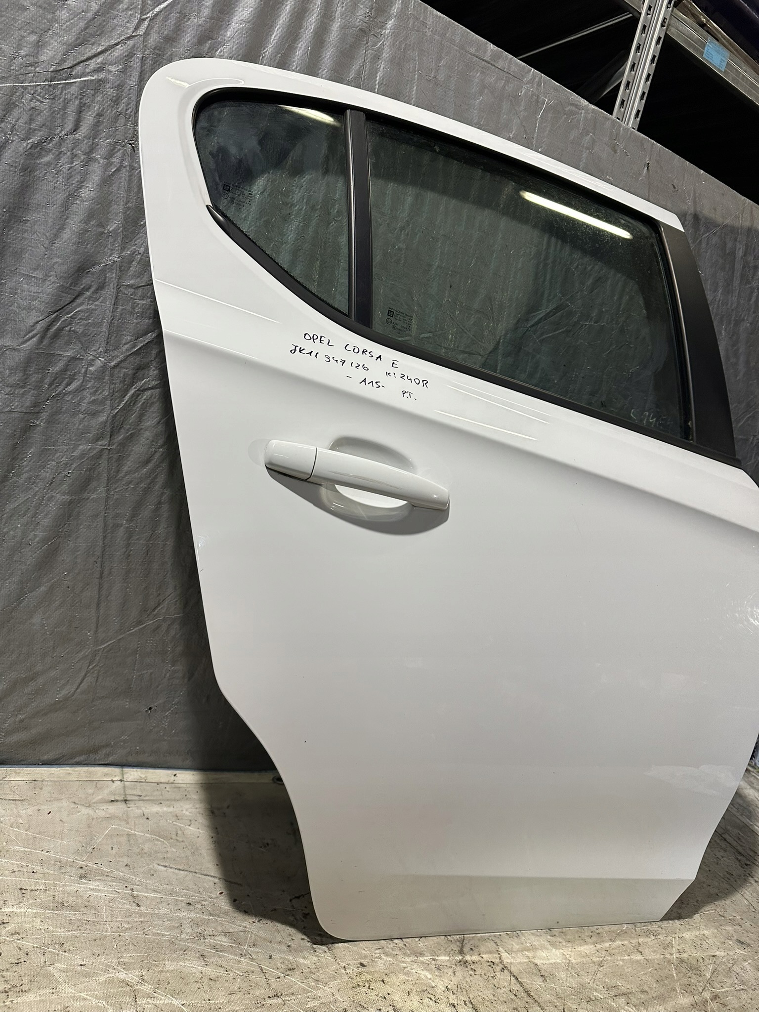 tür rechts heck OPEL CORSA E Z40R
