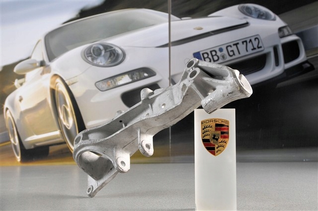 Porsche 993 Belka pomocnicza zawieszenia prawa