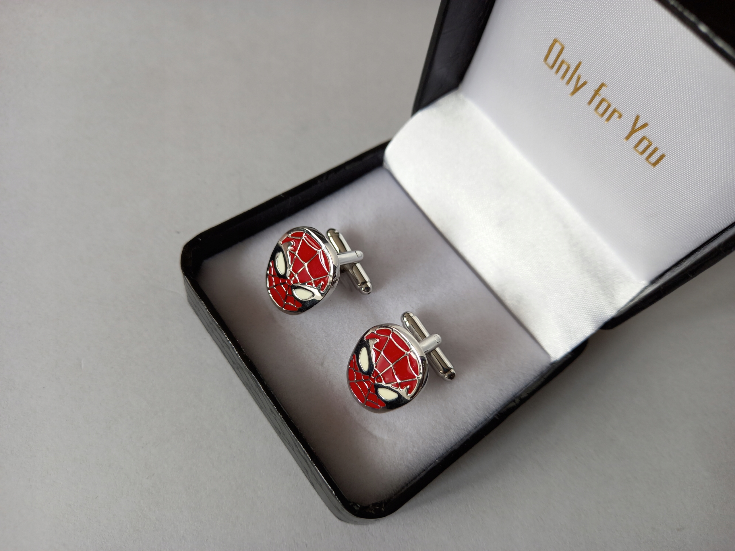 Manžetové knoflíčky Exciting Spiderman – superhrdina