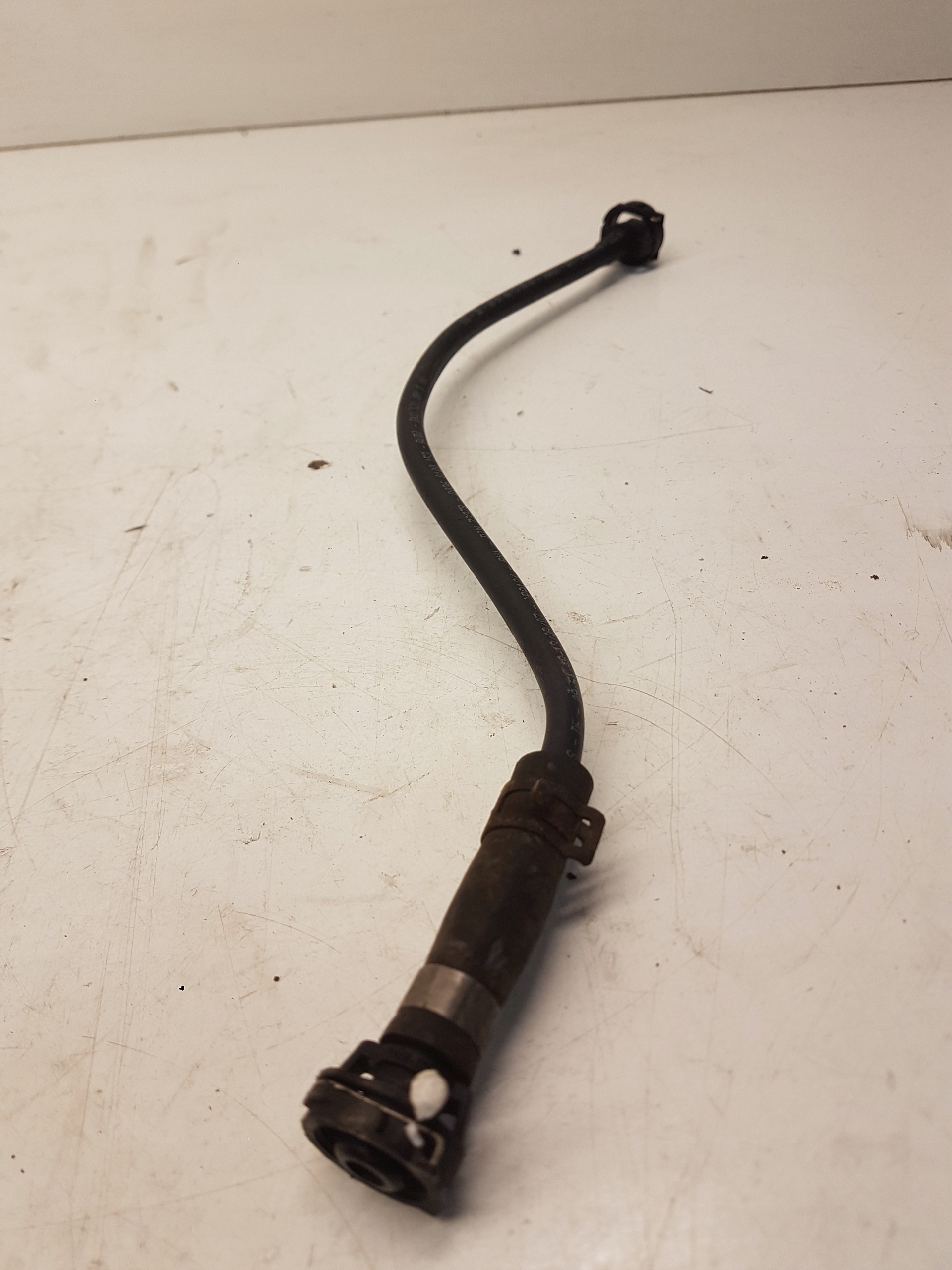 prijenos cijevčica vode AUDI A4 B8 A5 LIFT 8K0121081S