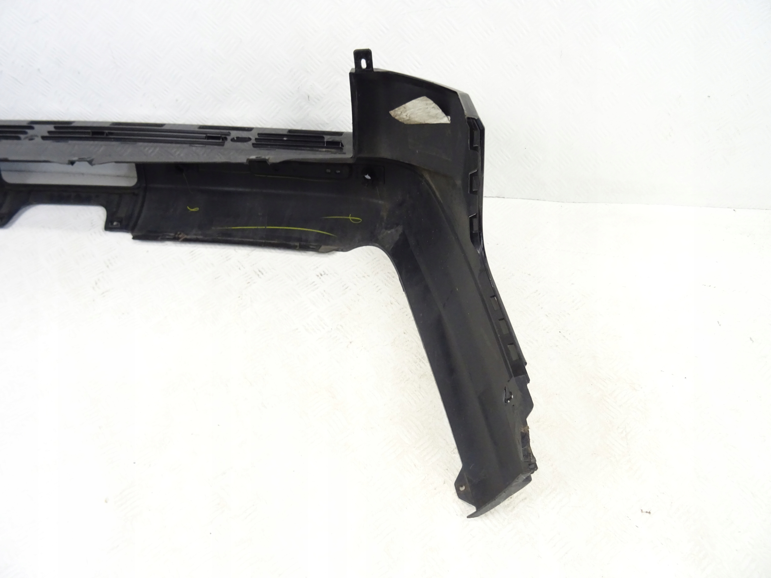 Land Rover Discovery IV 4 bumper rear part rear