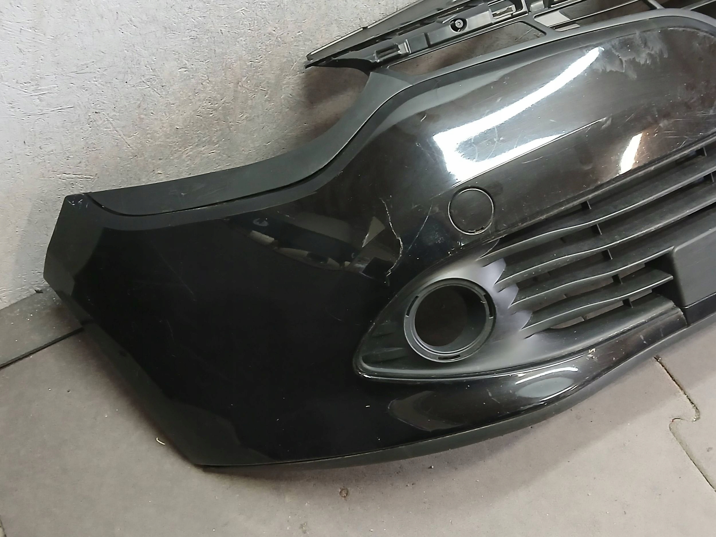 bumper front RENAULT CLIO IV 4