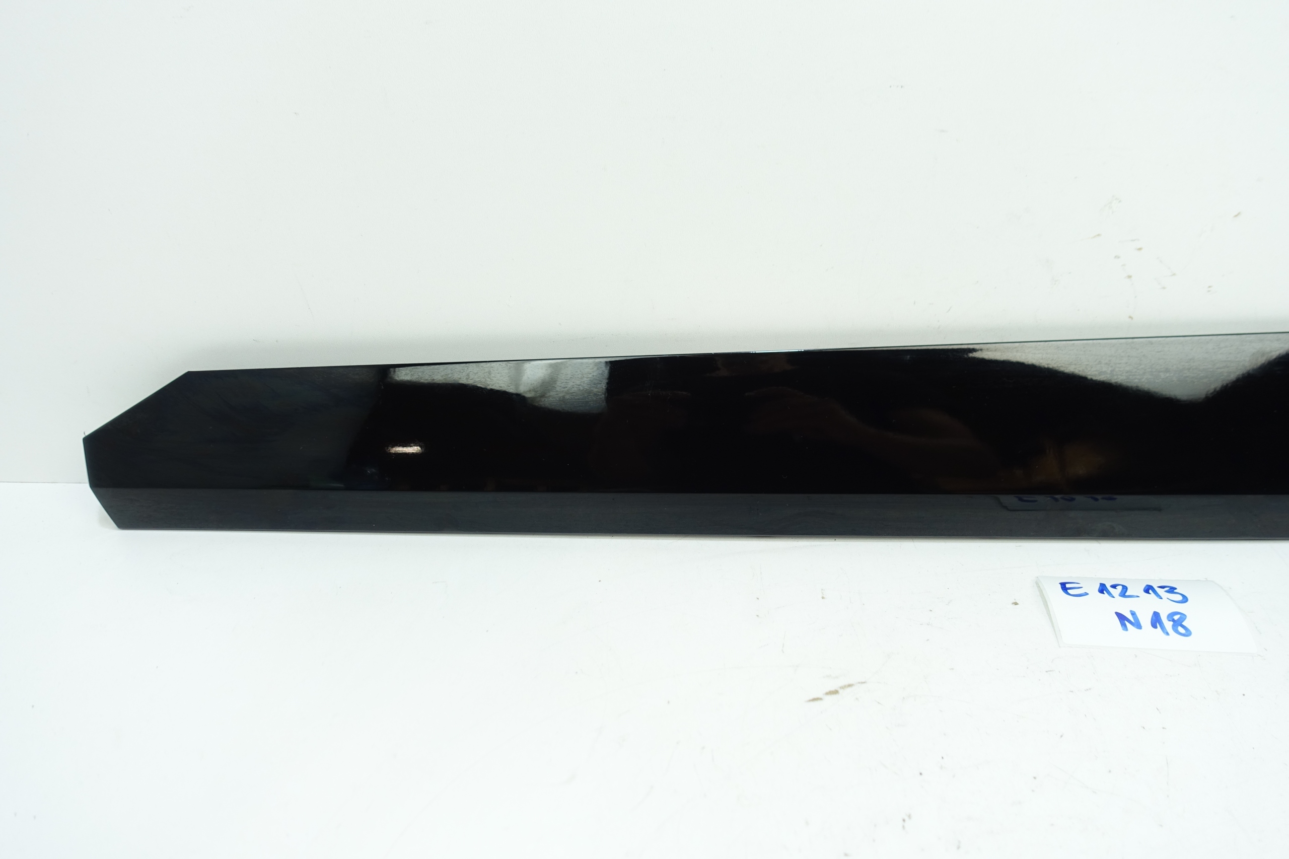 moulding door left front HYUNDAI KONA ELEKTRYK 22