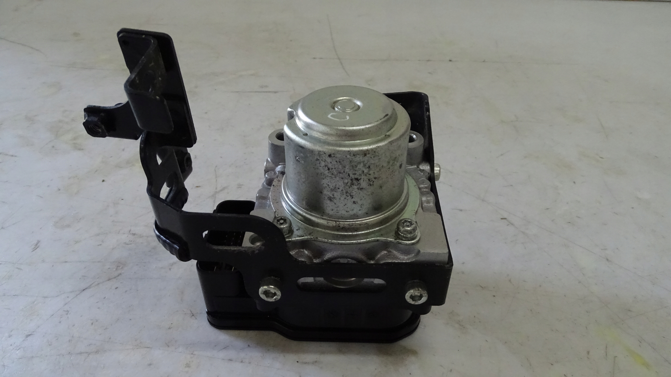 Kawasaki Z750 з 750 07-12 насос ABS