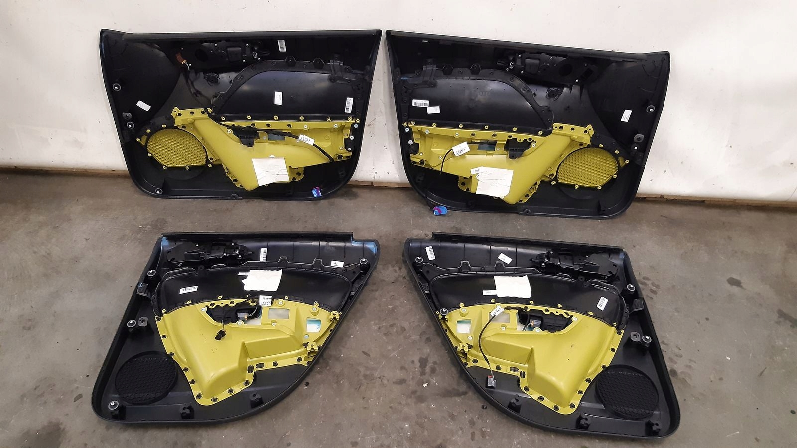 side side komplet Audi A1 8X 1,2 TSI