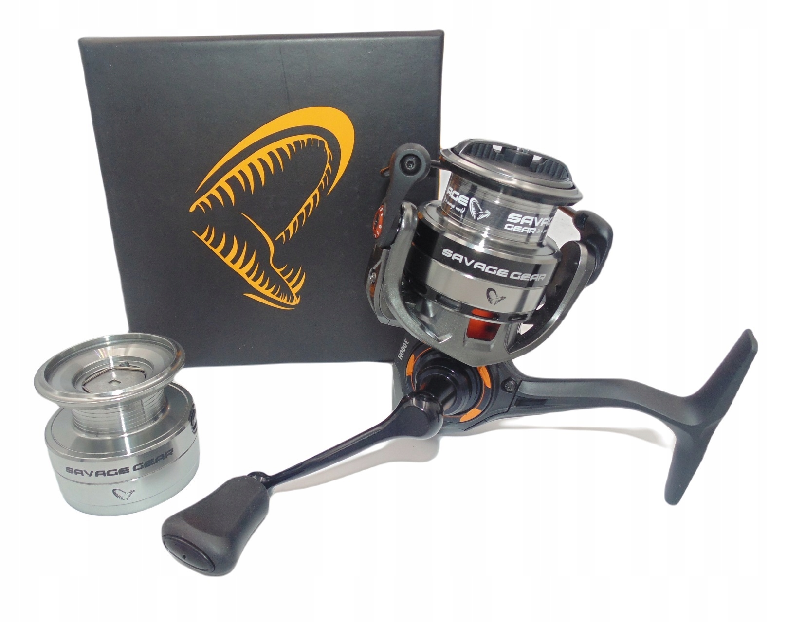 KOŁOWROTEK SAVAGE GEAR SG6 3000 FD 8+1BB