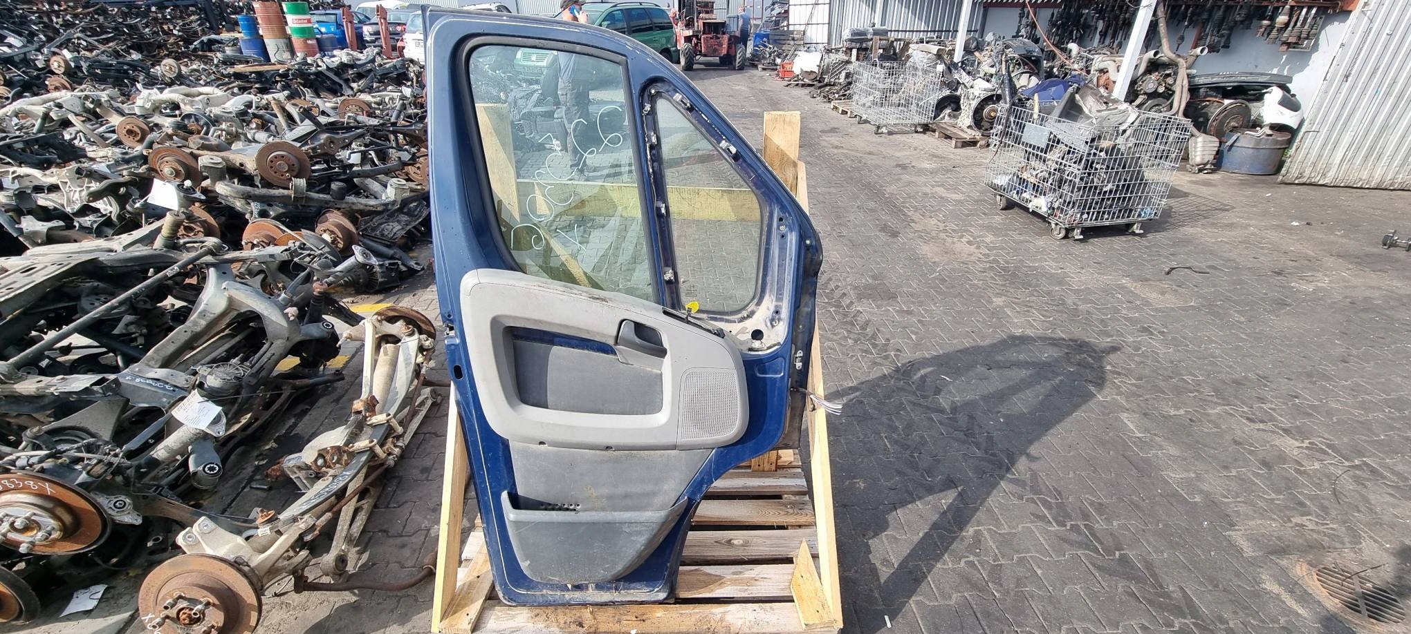 dveře levé předek PEUGEOT BOXER II