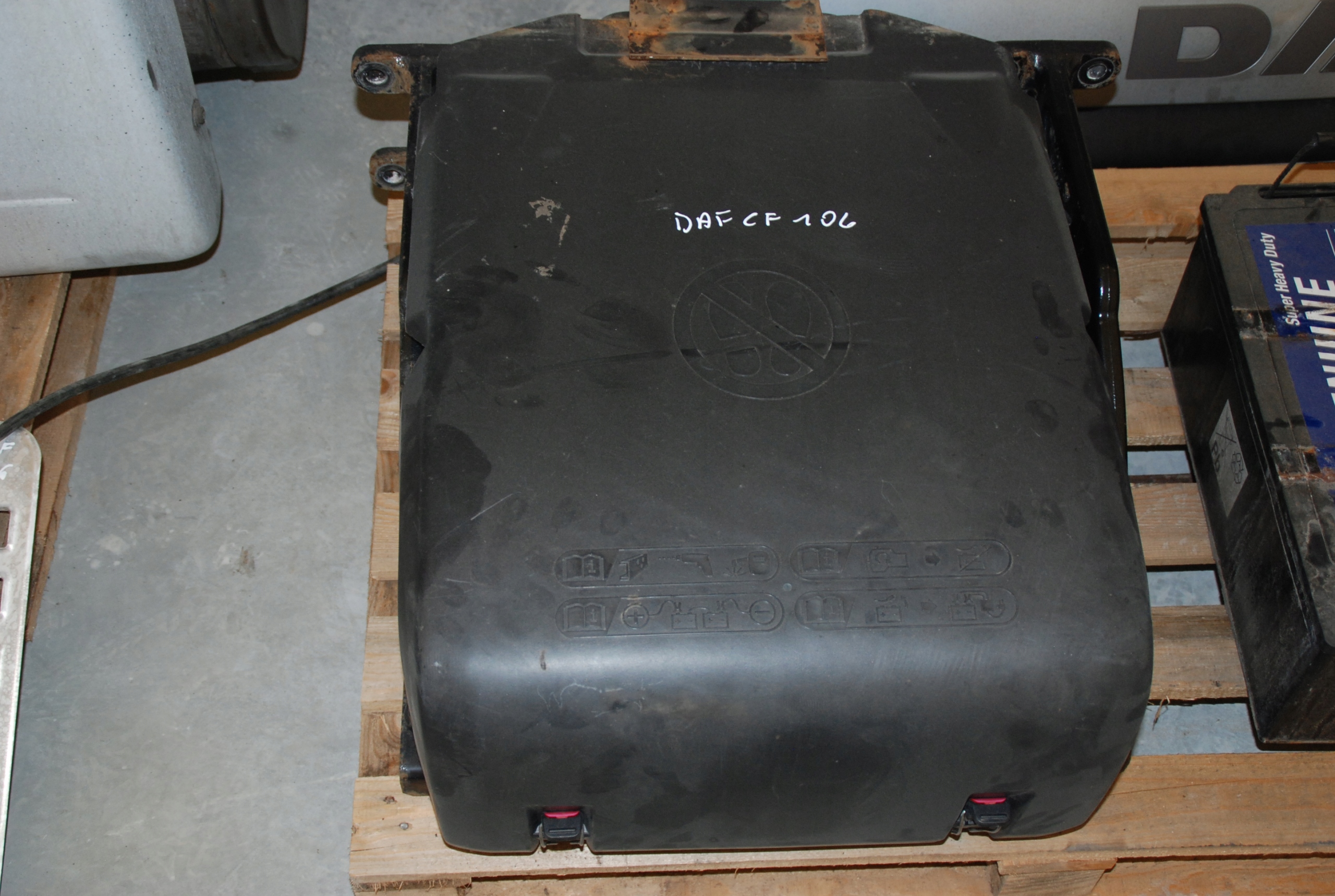 Аккумуляторный блок комплект DAF XF CF 106 Euro 6