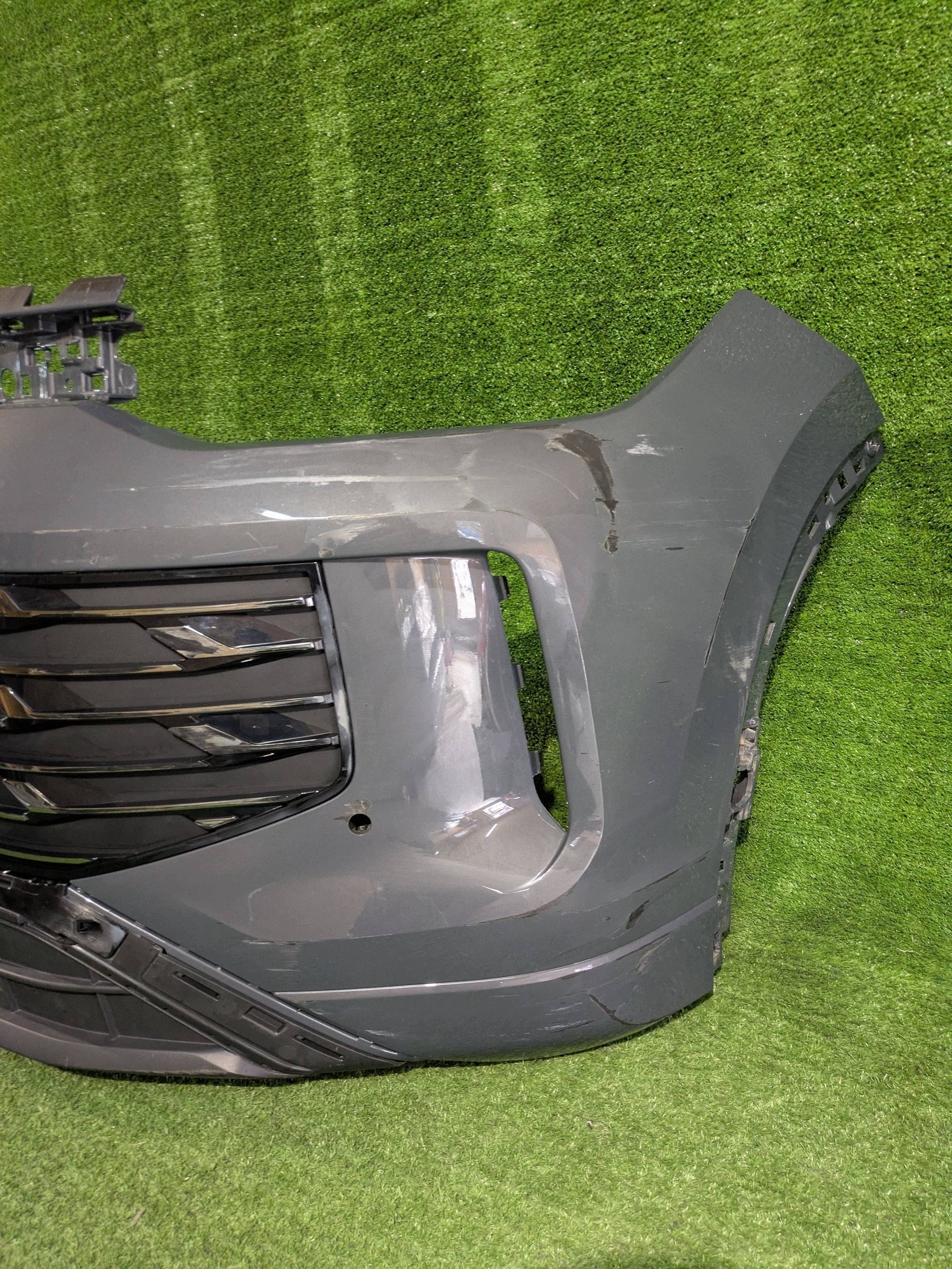 front bumper front VW TAYRON 24- NR.Z9210