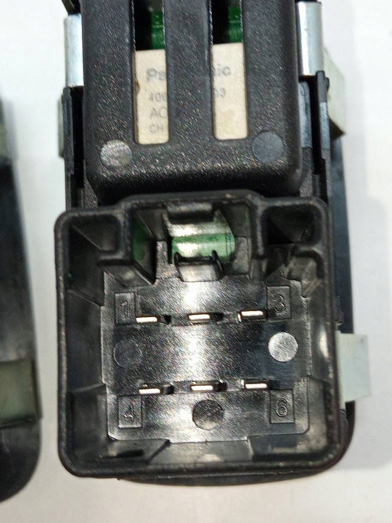 window control switch 68214156AA Jeep Cherokee V (2014- )