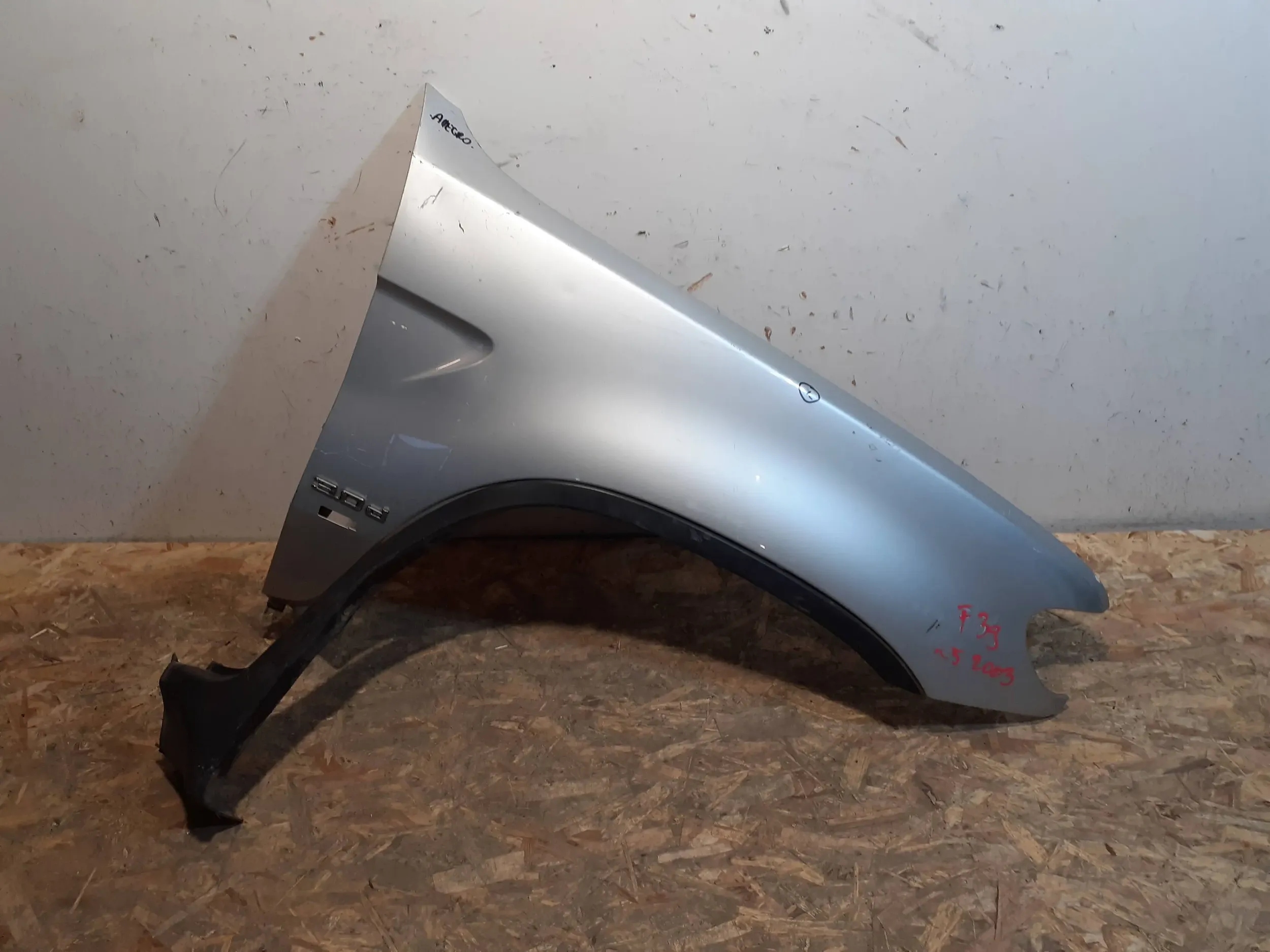fender front right BMW X5 E53 99-06