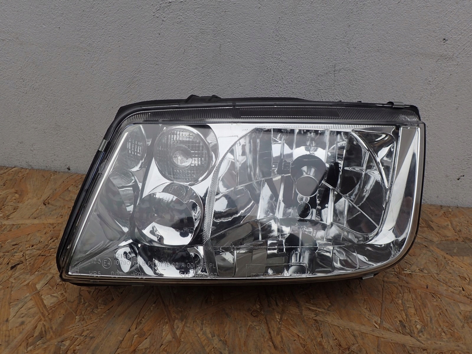light left REFLEKTOR left VW BORA 1J2 1998-2005R