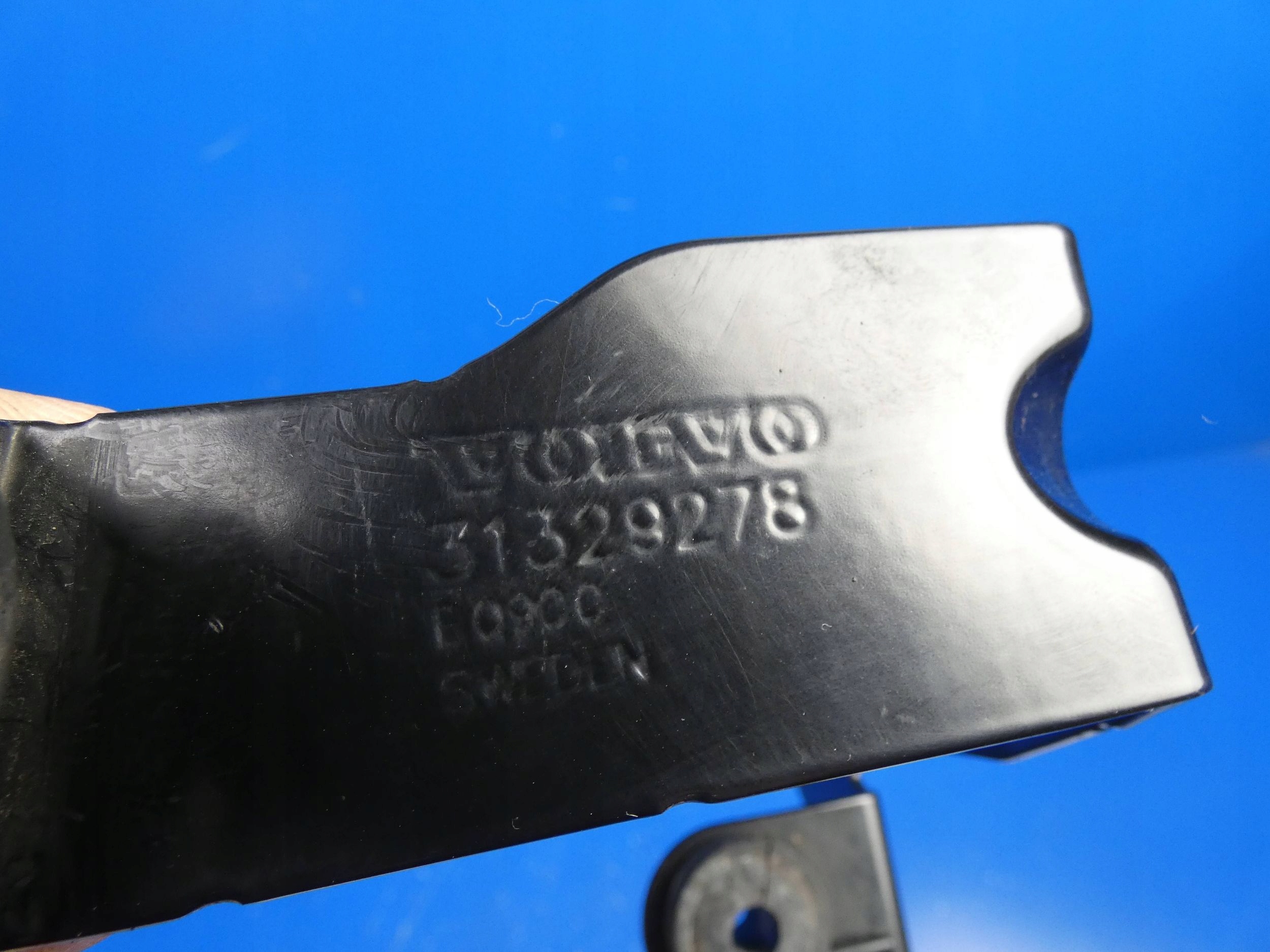 VOLVO V40 II Console Support plaque POMPY ABS
