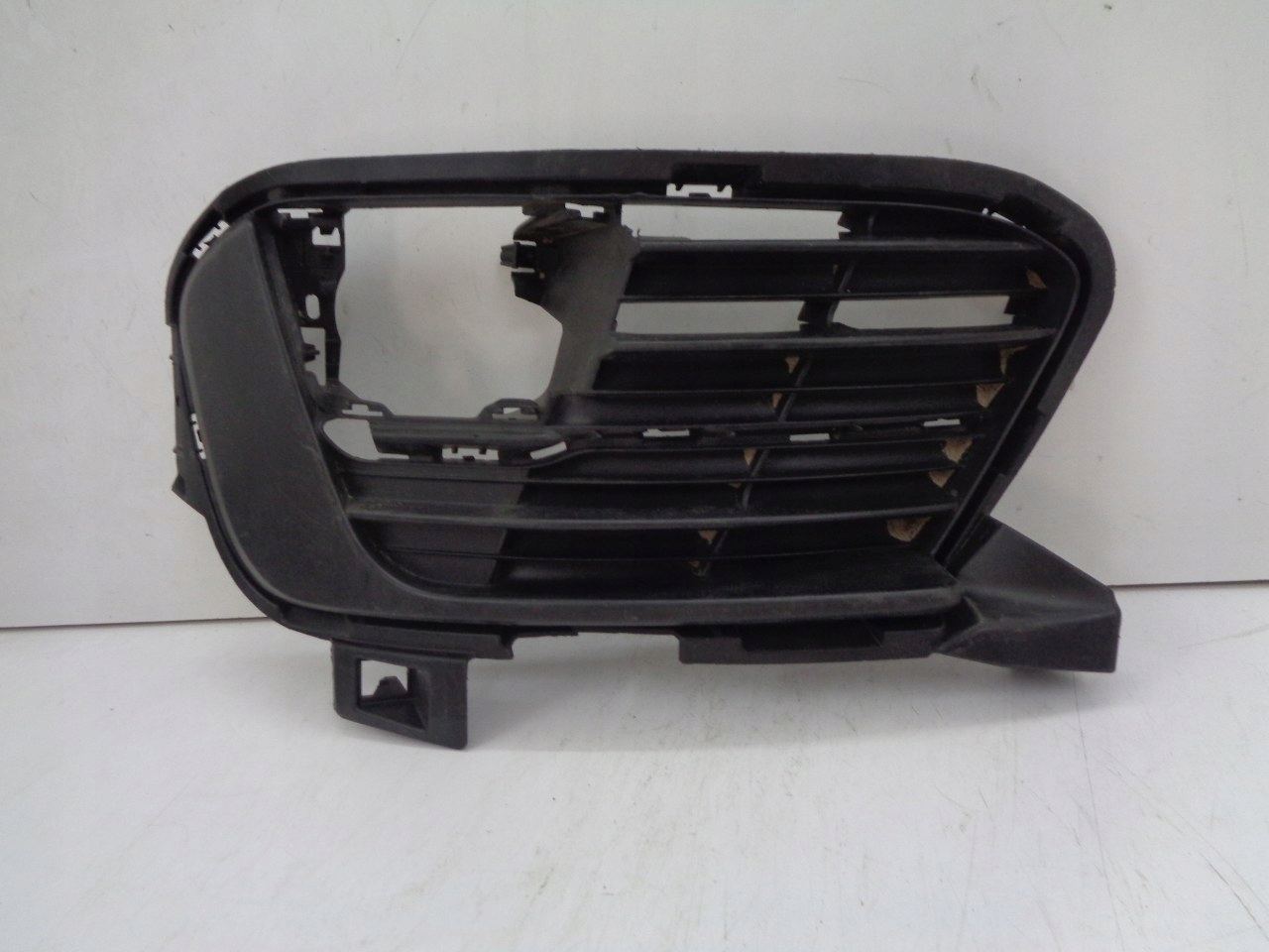 99894480 - PEUGEOT 308 II T9 Lift решітка бампер передній лівий