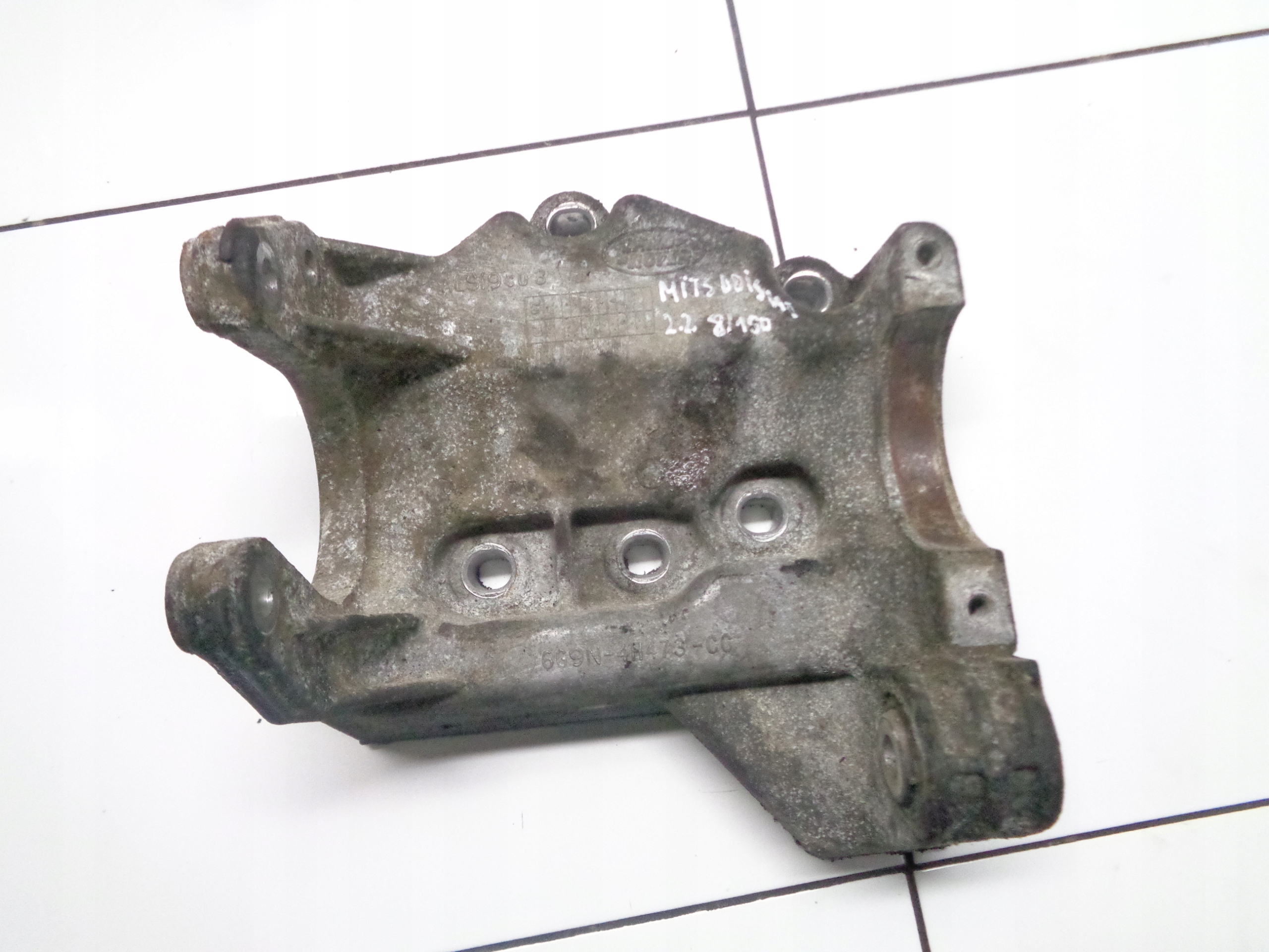 6G9N-4H473-CC - FREELANDER II OUTLANDER ПОЛУОСНАЯ ОПОРА 6G9N4H473CC