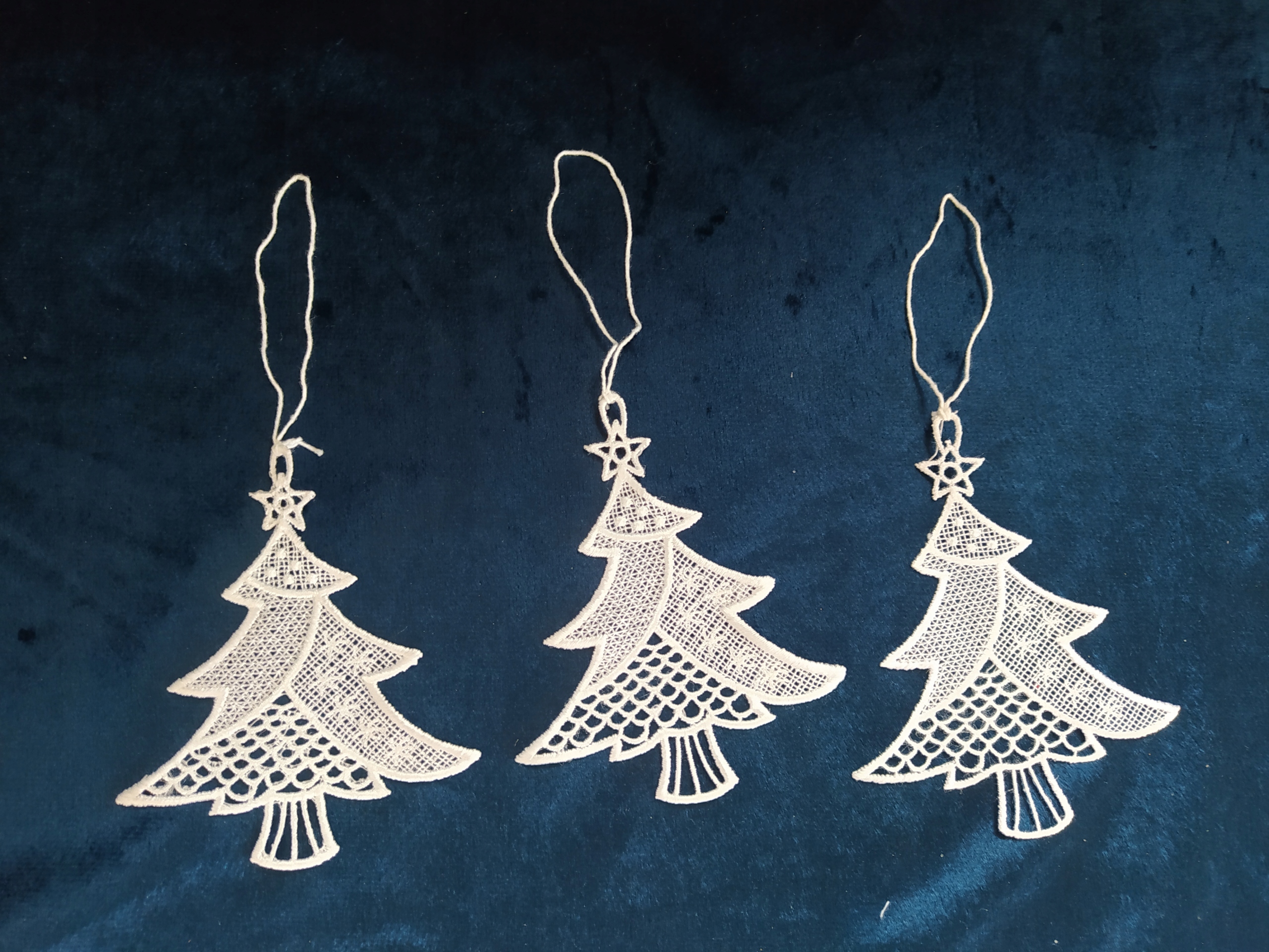 ZAWIESZKA NA CHOINKĘ ŚWIĄTECZNA OZDOBA 12 cm Motyw Choinka