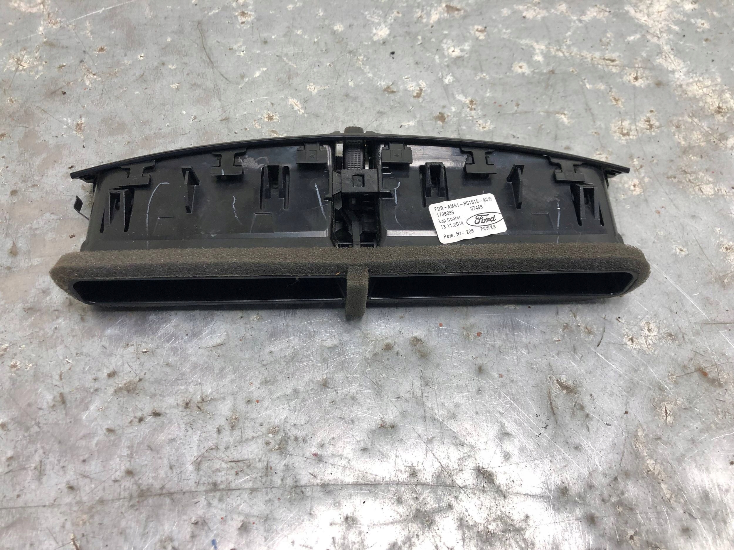 grid air conditioning devices central FORD KUGA MK2 AM51-R01815-ACW