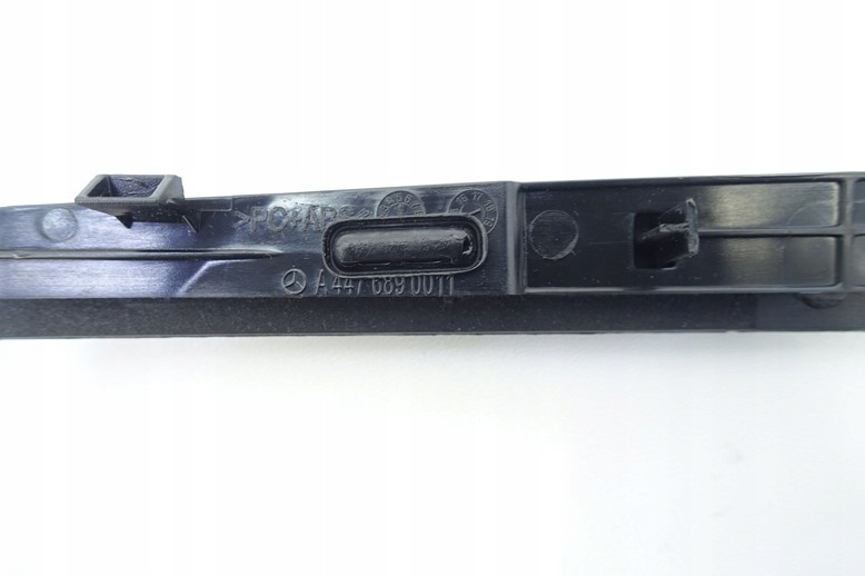 frame PANELU SRODKOWEGO RADIA MERCEDES VITO W447