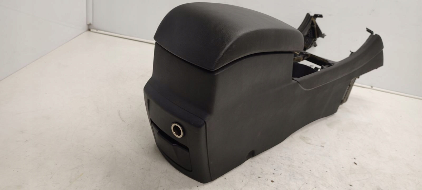 bracciolo tunel Ford Mondeo MK4 2,0 TDCI