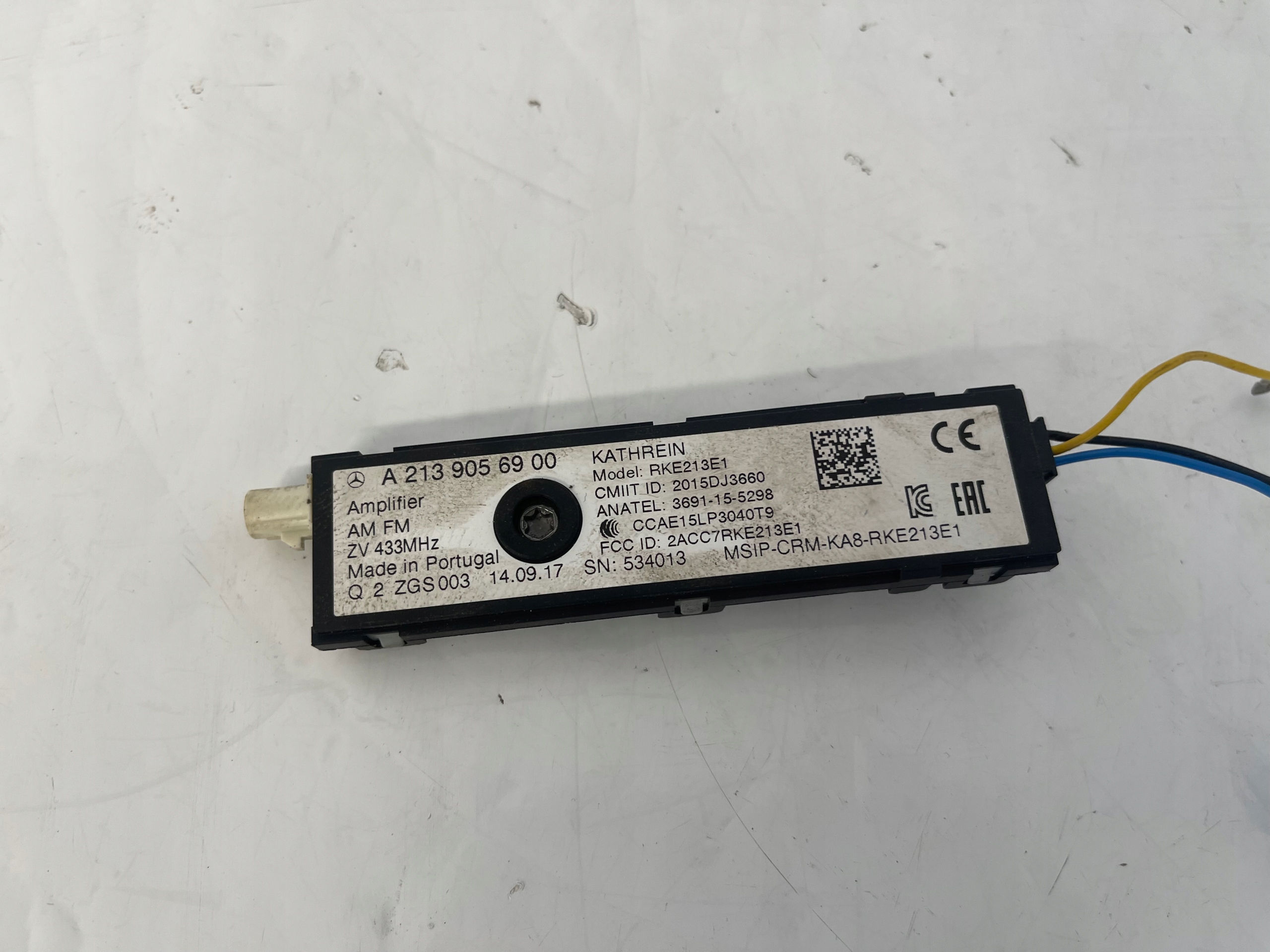 MERCEDES W213 antenna amplifier A2139056600
