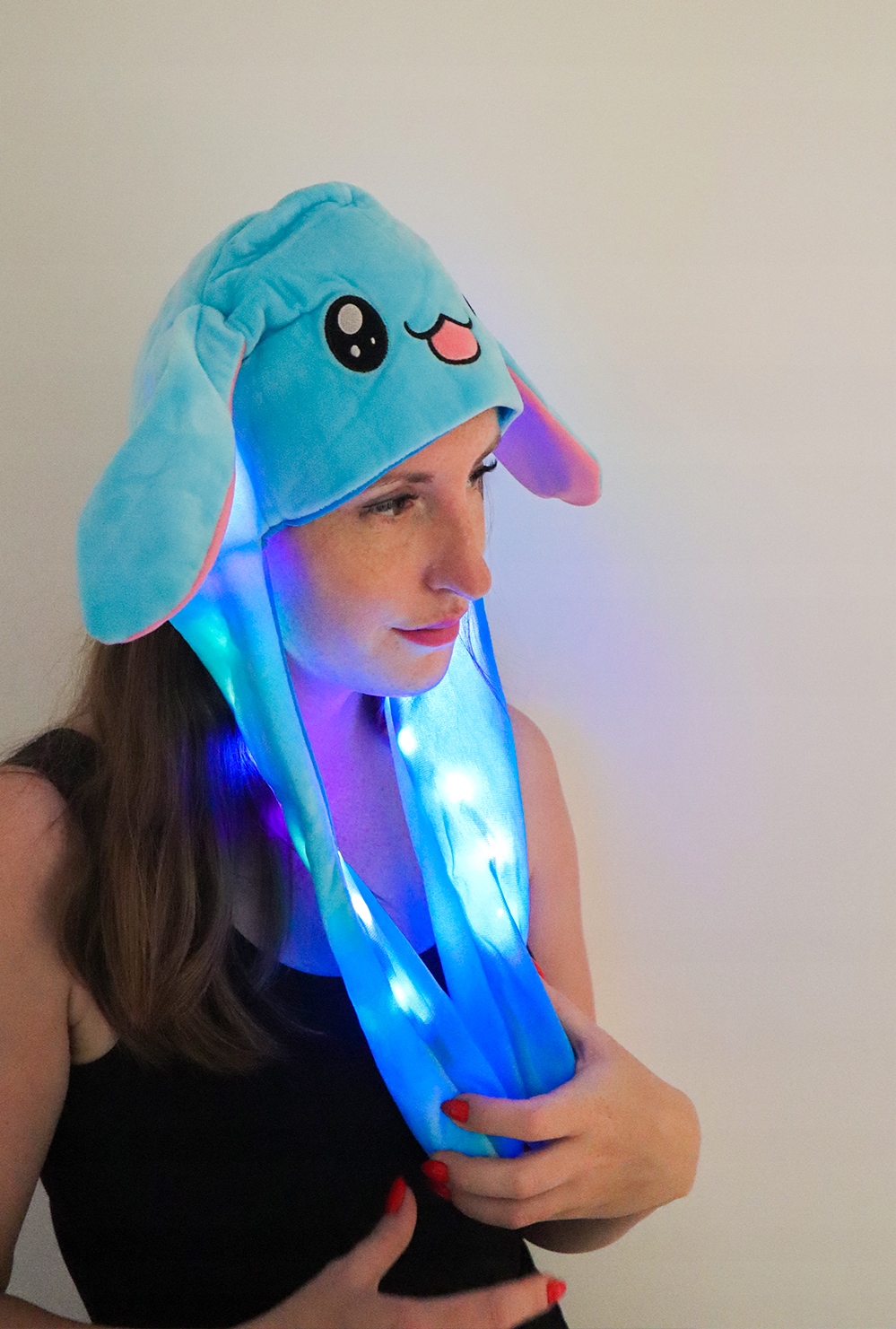 CZAPKA PLUSZOWA USZY RUCHOME LED PIKACHU Niebieski Królik WIELKANOC Materiał dominujący poliester