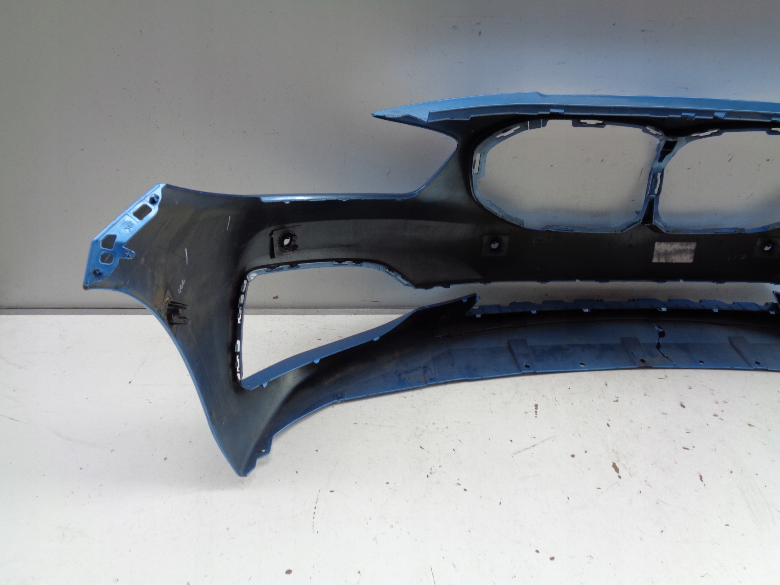front bumper BMW 1 F40 19- NR 42527