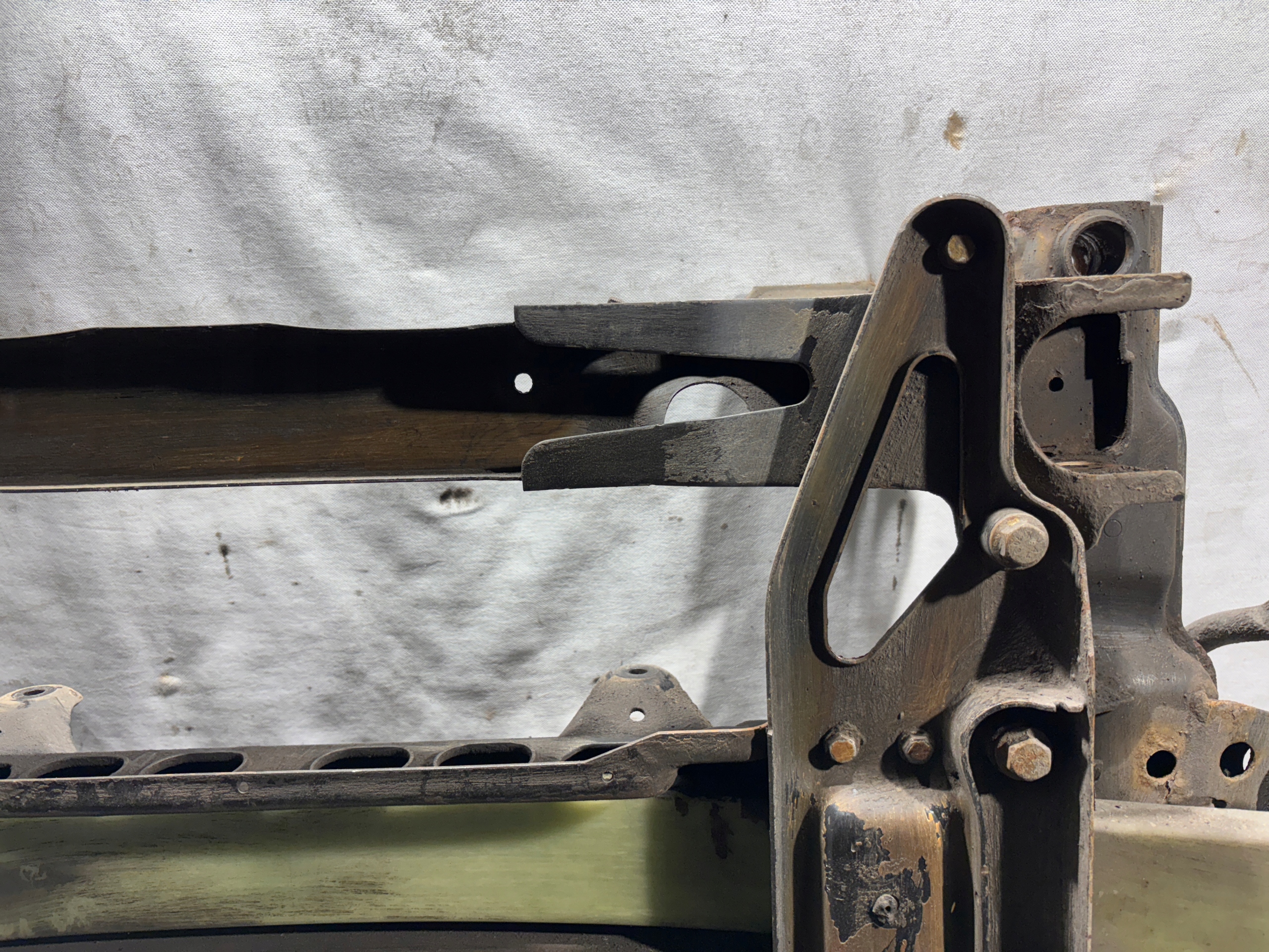 subframe axle beam front Volkswagen Crafter and 2,5TDI