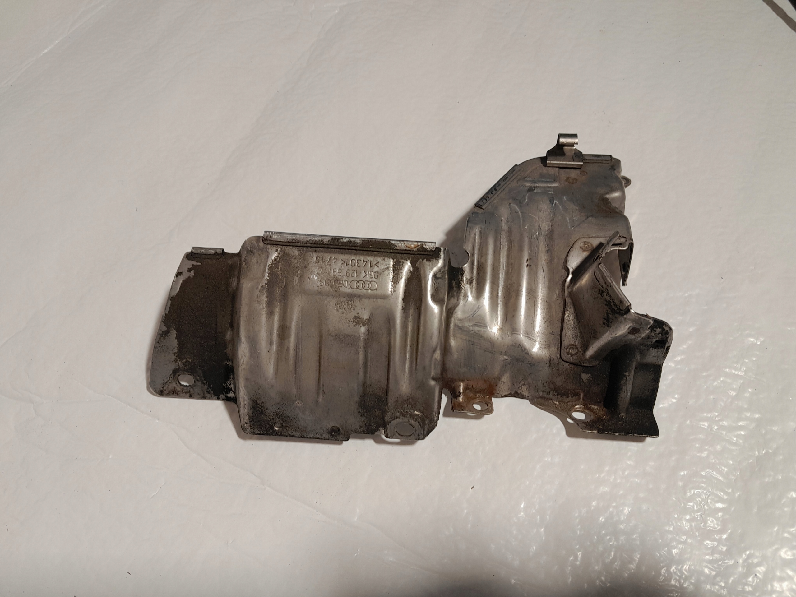 AUDI A3 S3 8V Blende Abdeckung TERMICZNA turbo 06K129597C
