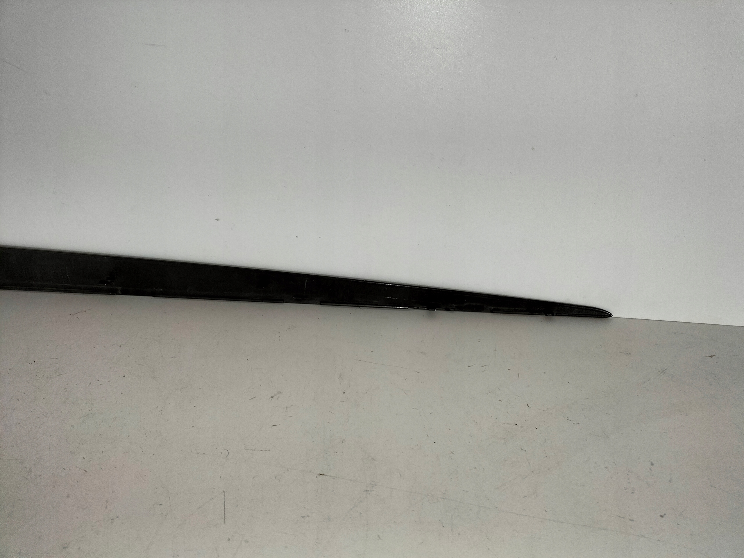 moulding cap door front left TOYOTA YARIS III LIFT 17