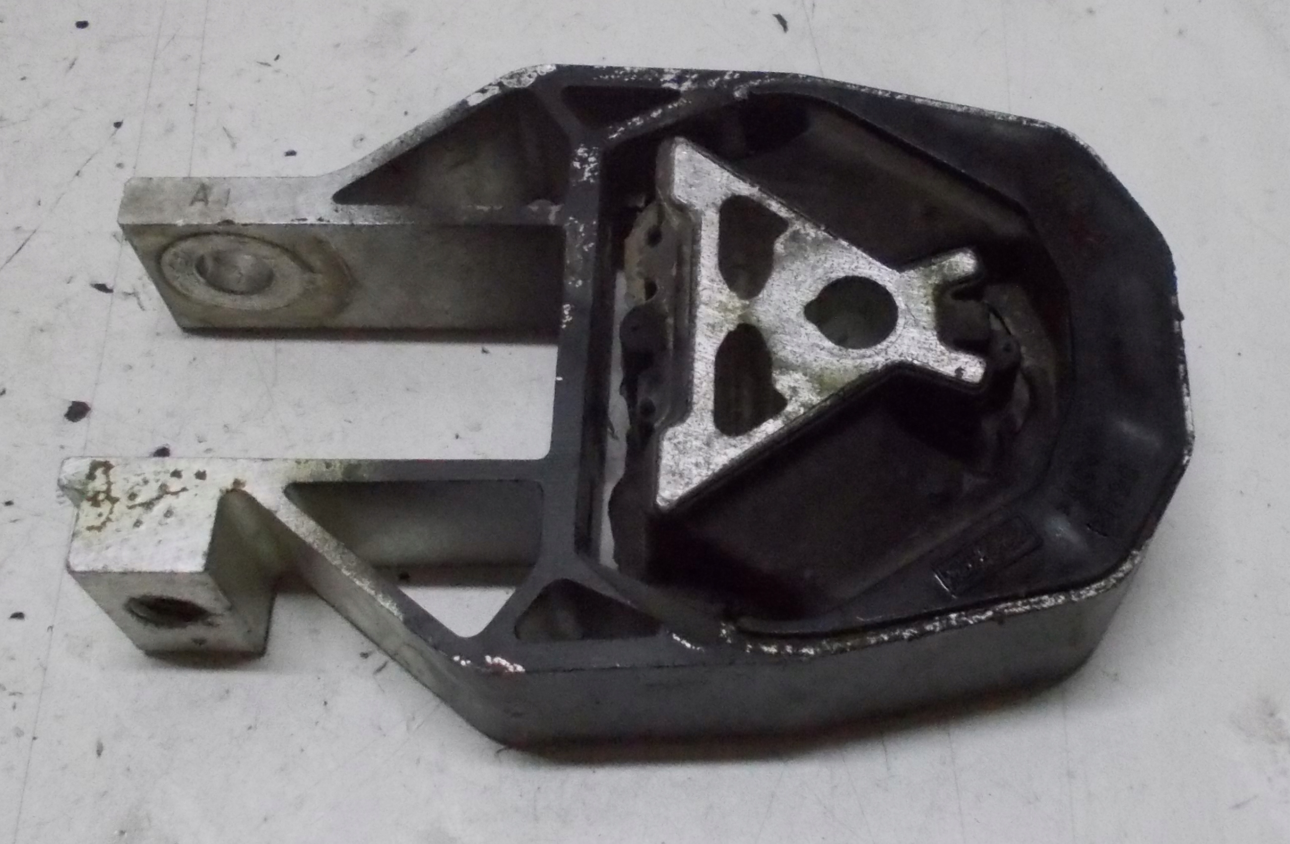 FORD KUGA MK2 2.0 TDCI holder gearbox mounting AV61-6P082-AC