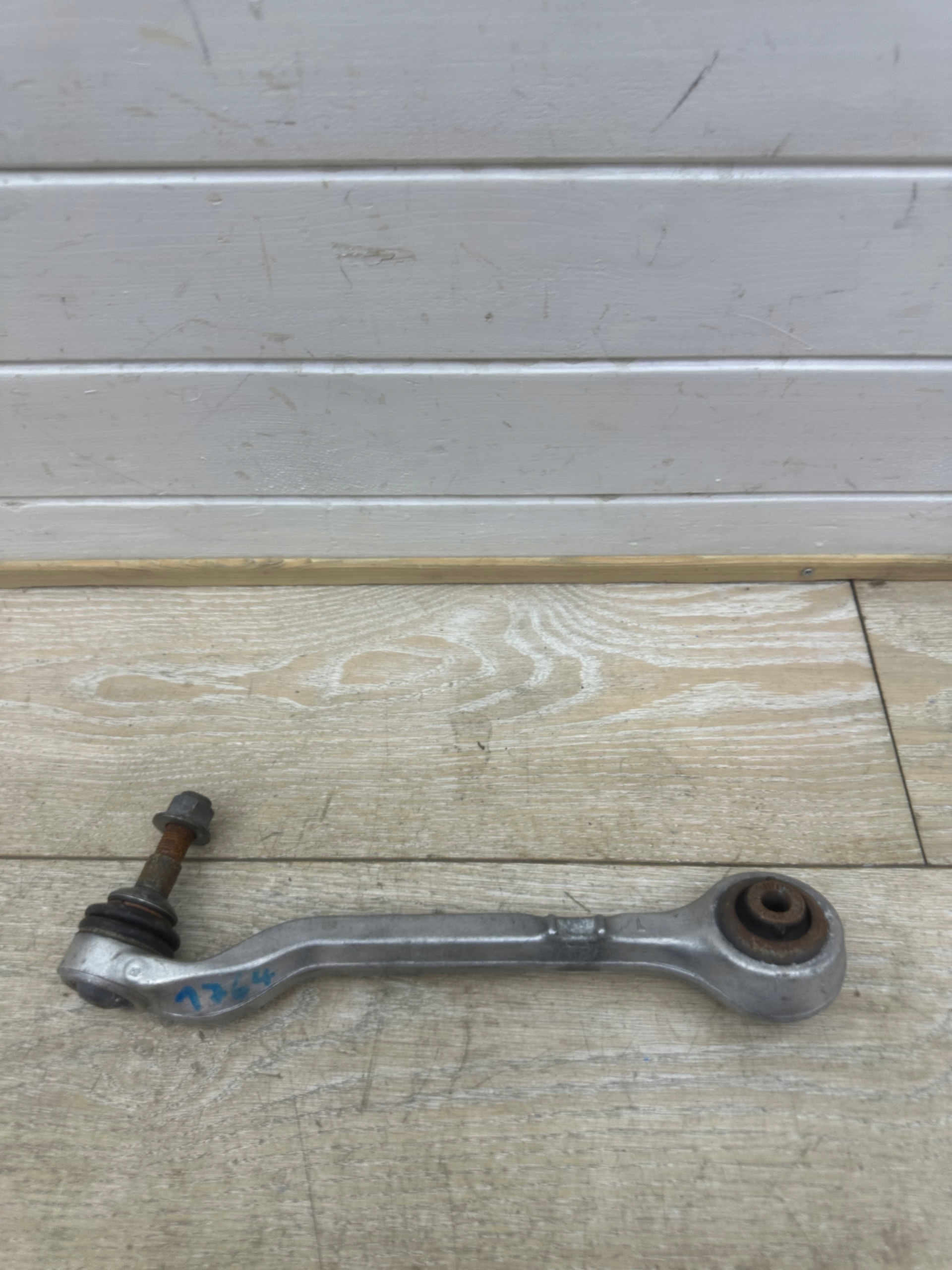 arm lower front left BMW 5 TOURING (E61) EN6082T6 3.0L diesel 173kW
