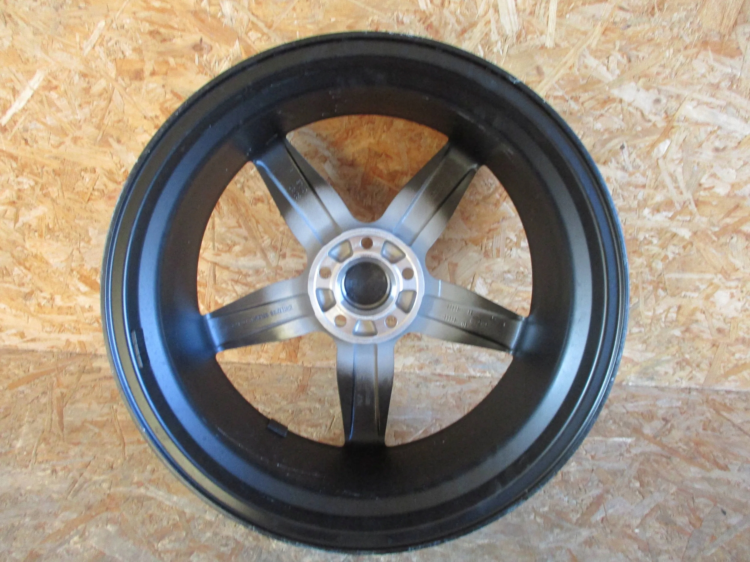 disk hliníkový WOLF FORD 8,5Jx19 ET40 5x108