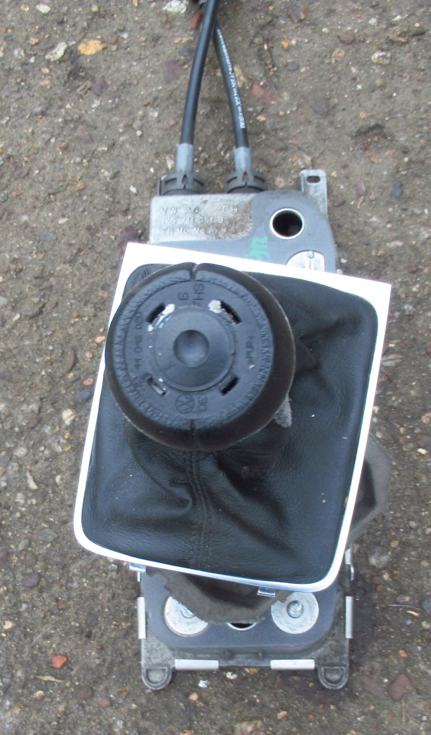 VW PASSAT B6 09R Schaltkulisse getriebe 3C0711049AE