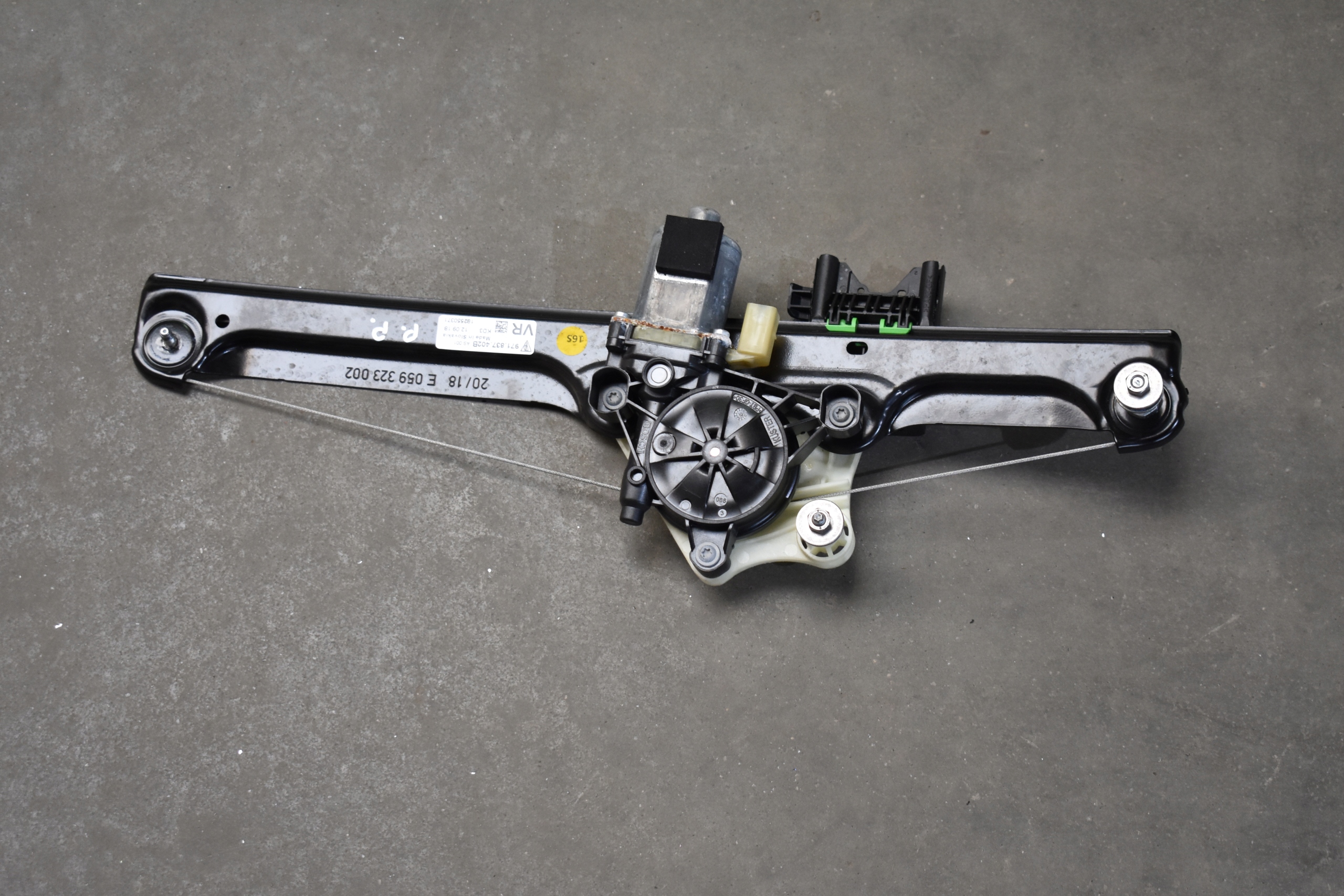 IDEALNY window regulator right front PORSCHE PANAMERA 971 1