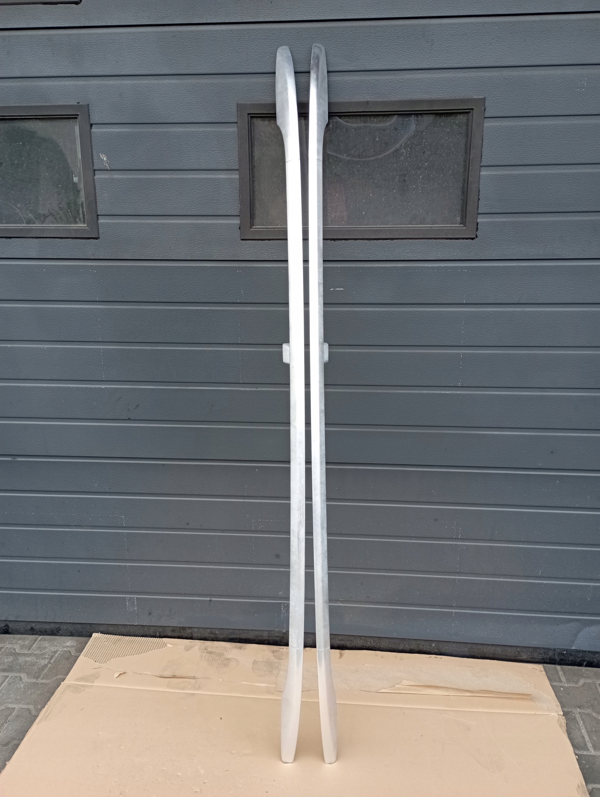 VW PASSAT B6 KOMBI RELINGI DACHOWE CHROM KOMPLET 3C9860034 3C9860033