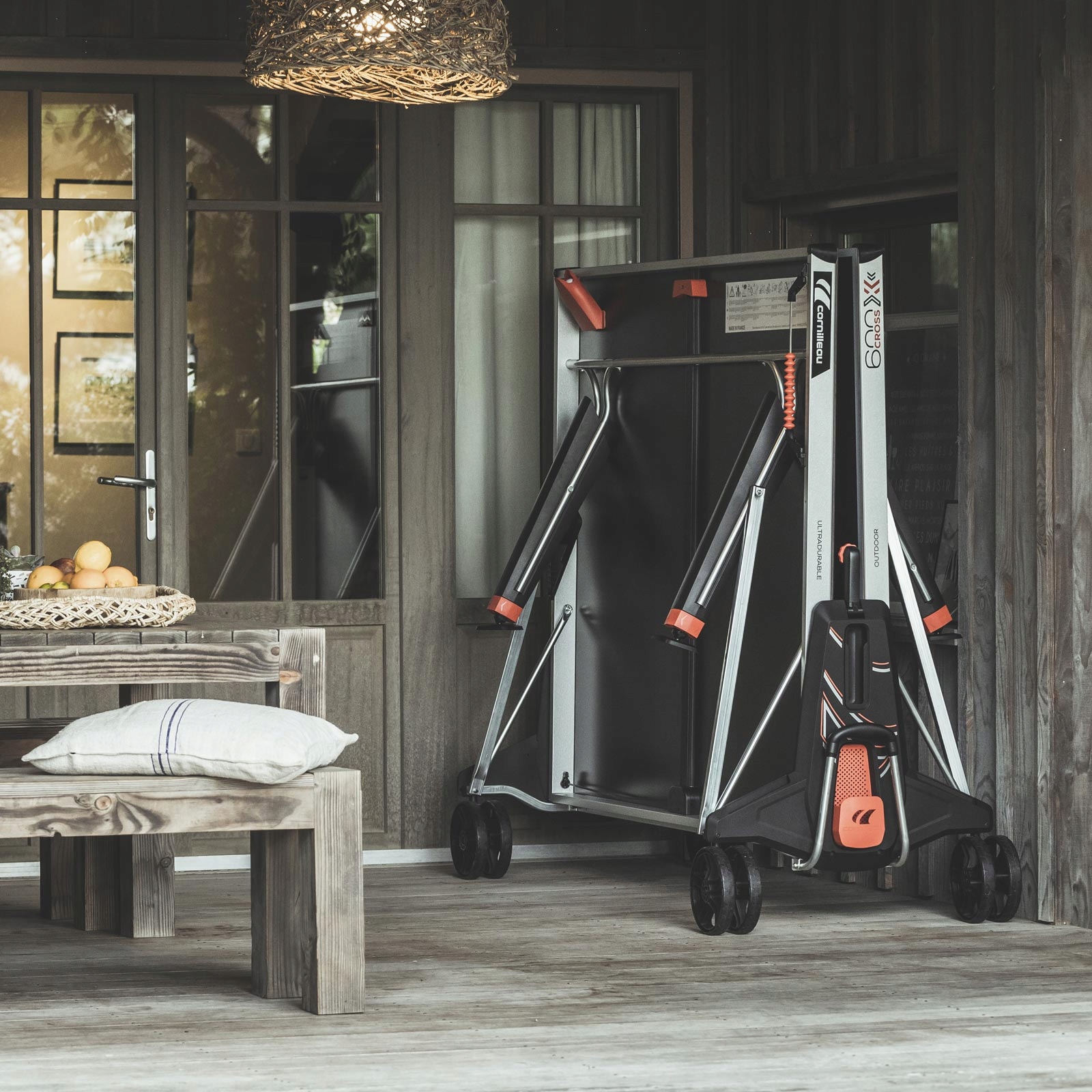 CORNILLEAU STÓŁ TENISOWY 600X OUTDOOR CZARNY Kolor dominujący czarny