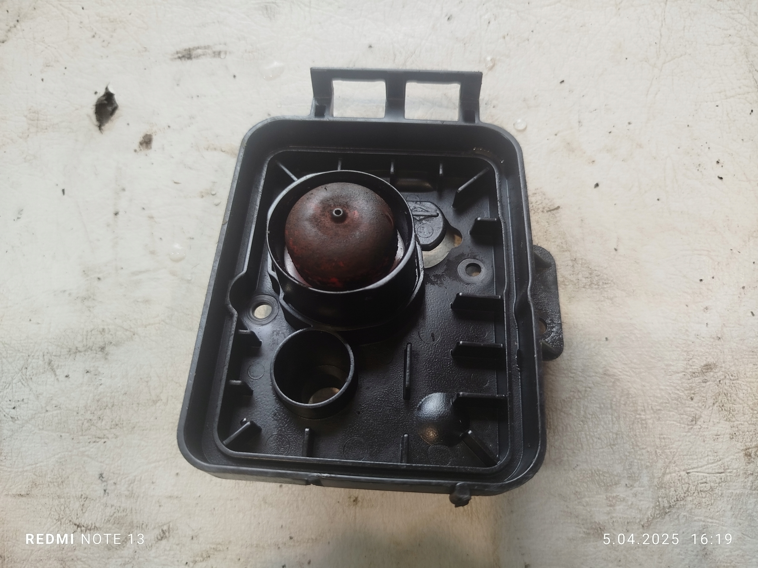 Obudowa filtra powietrza Briggs Stratton 450e 500e 550e 140cc OHV-6 Marka Briggs&Stratton