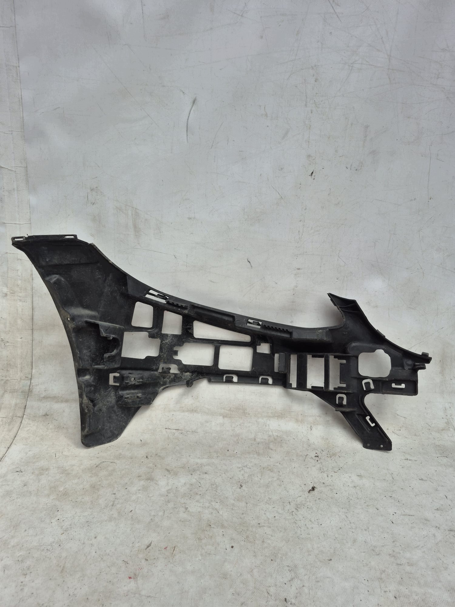 MERCEDES C-KLASA W205 support holder left front front A2058850565