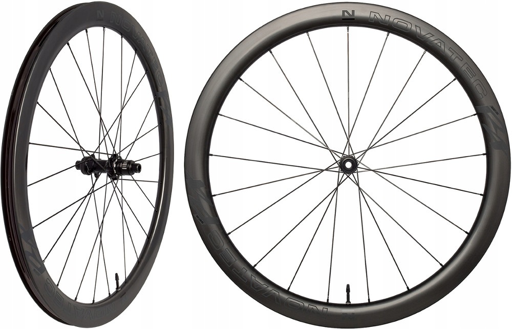 Koła Novatec Carbon R4 Disc CL Pro+ Hg 11s Tr Centerlock 100/142mm Szosa
