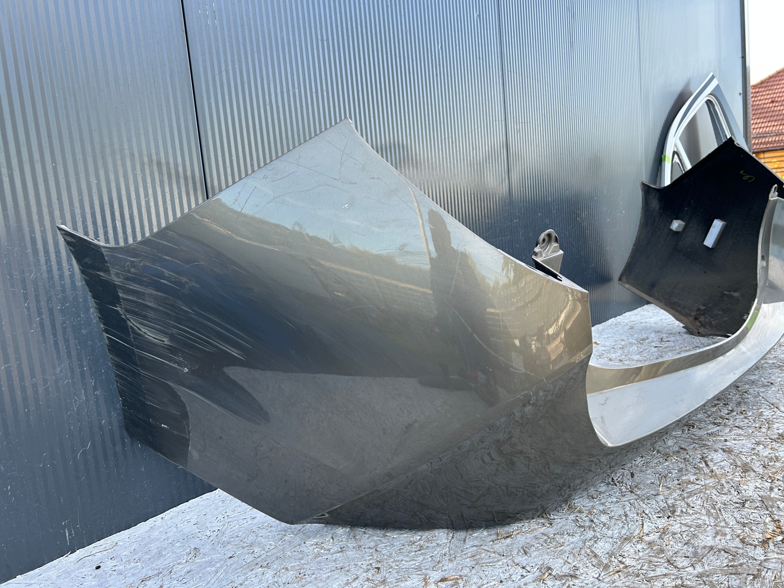 stoßstange heck hinten TOYOTA COROLLA E21 KOMBI 18
