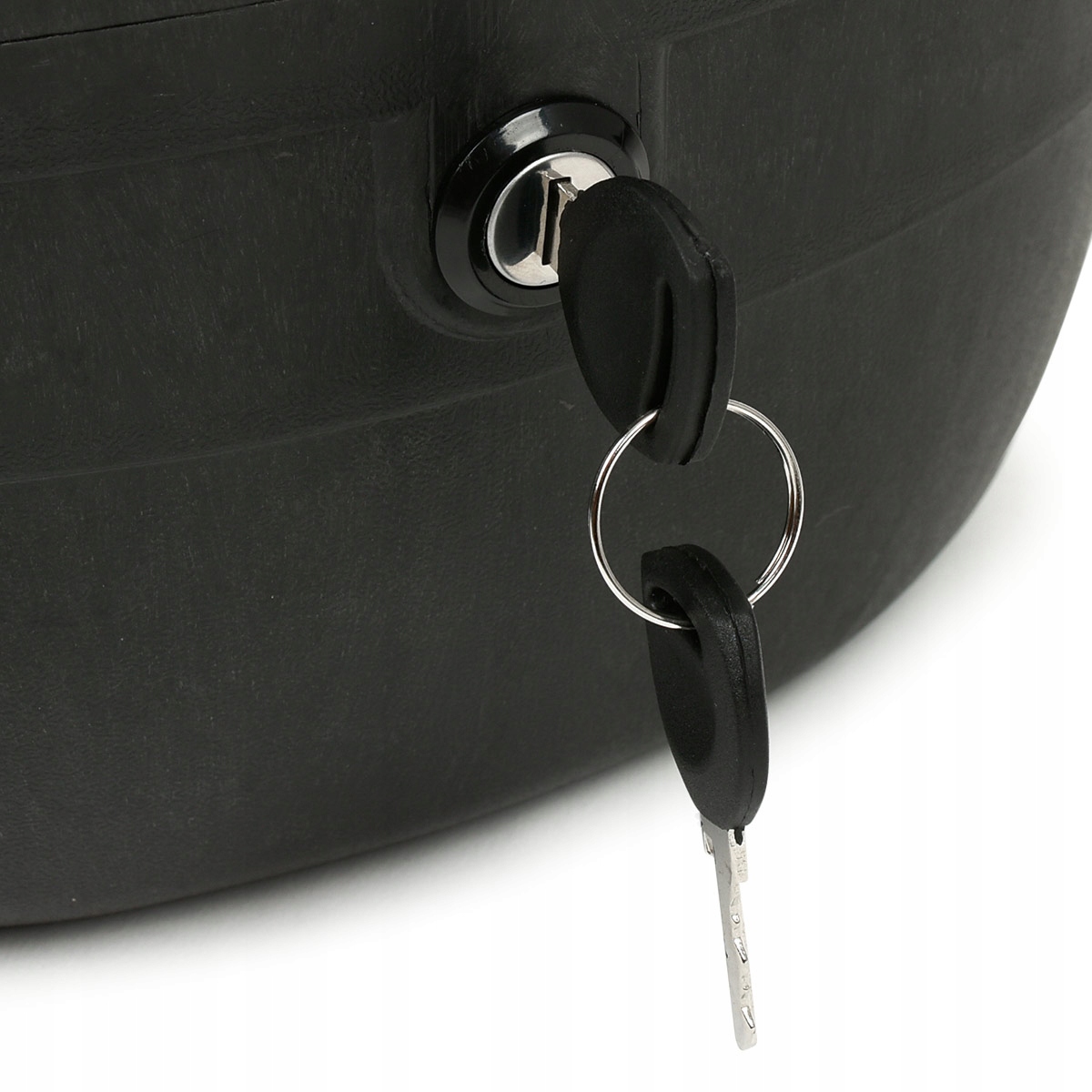 KUFER MOTOCYKLOWY BAGAŻNIK NA SKUTER MOTOTOCYKL Producent inny