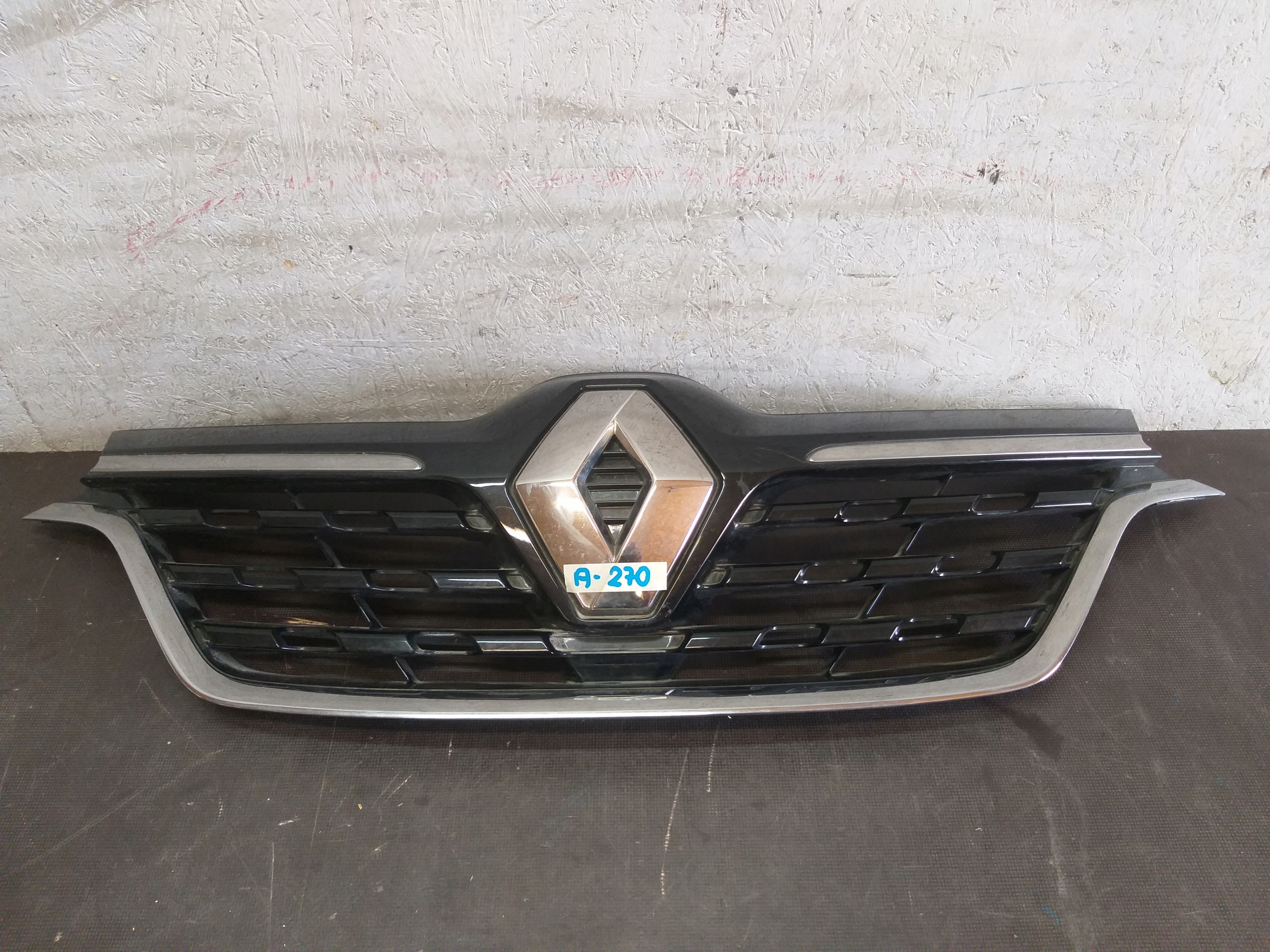 GRILLE RENAULT ARKANA 623103515R