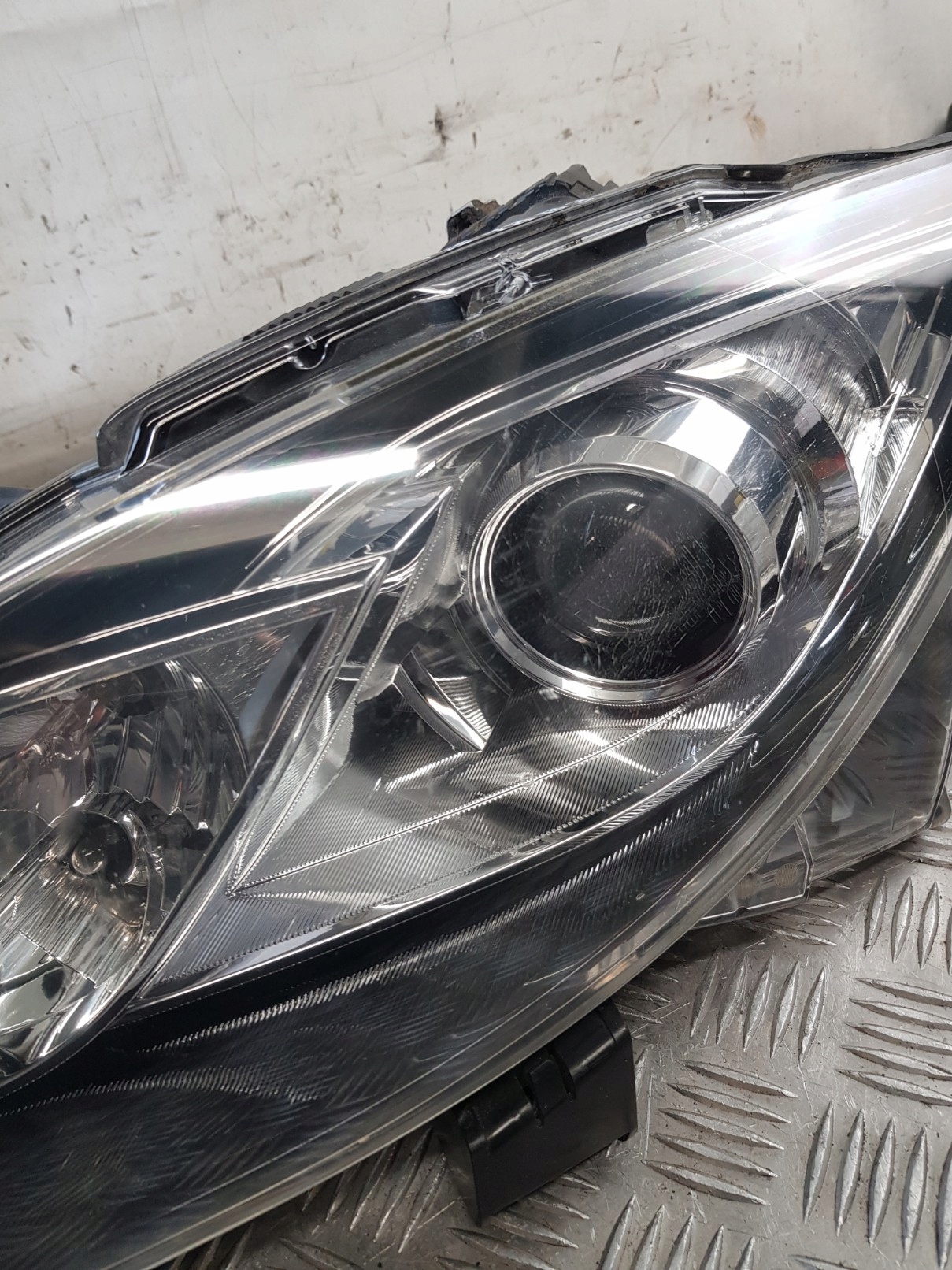 light left front GS1F51040 MAZDA 6 II GH EUROPA