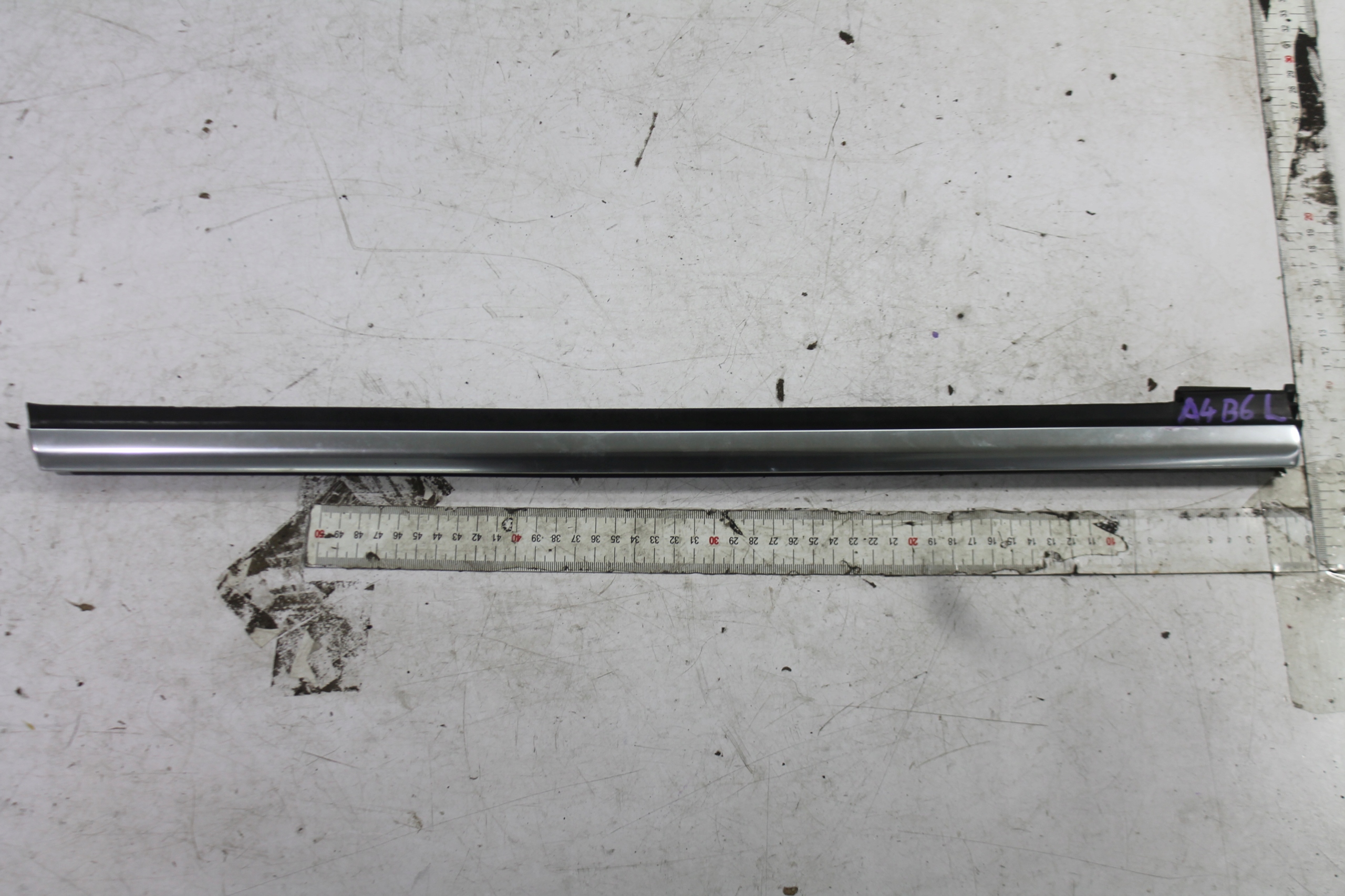 moulding CHROM left rear part 8H0839477 A4 B7 CABRIO 06