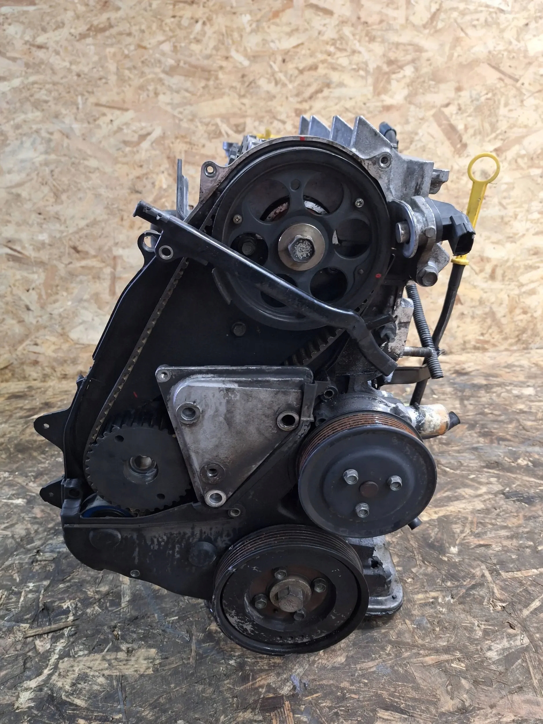 engine 4EE2 Honda Civic VII 1.7 D 01-06