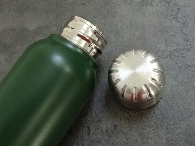 Butelka Bidon do wody METALOWA 0,5l MILITARY GREEN Marka inna marka