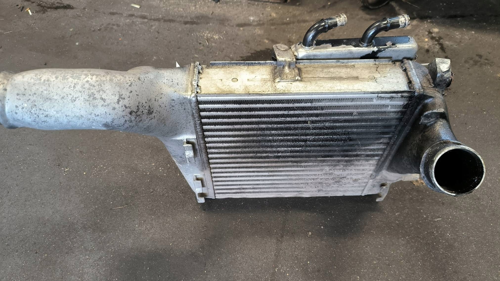 hűtő intercooler 6.0 TDI V12 AUDI Q7 és 4L LIFT