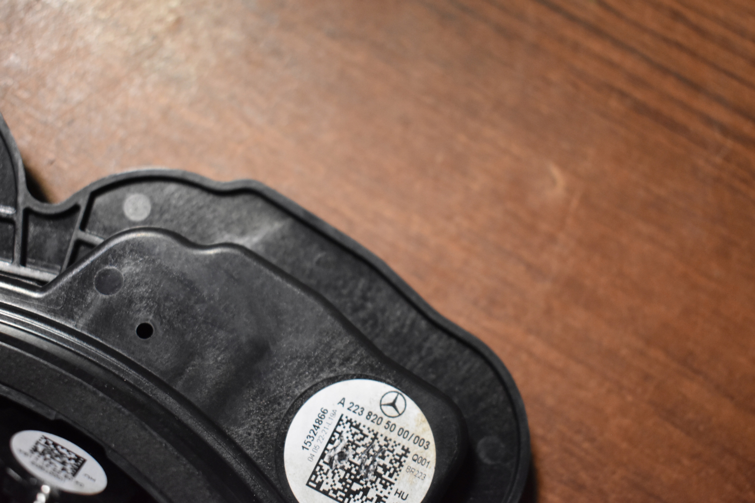 IDEALNY speaker MERCEDES W223 1