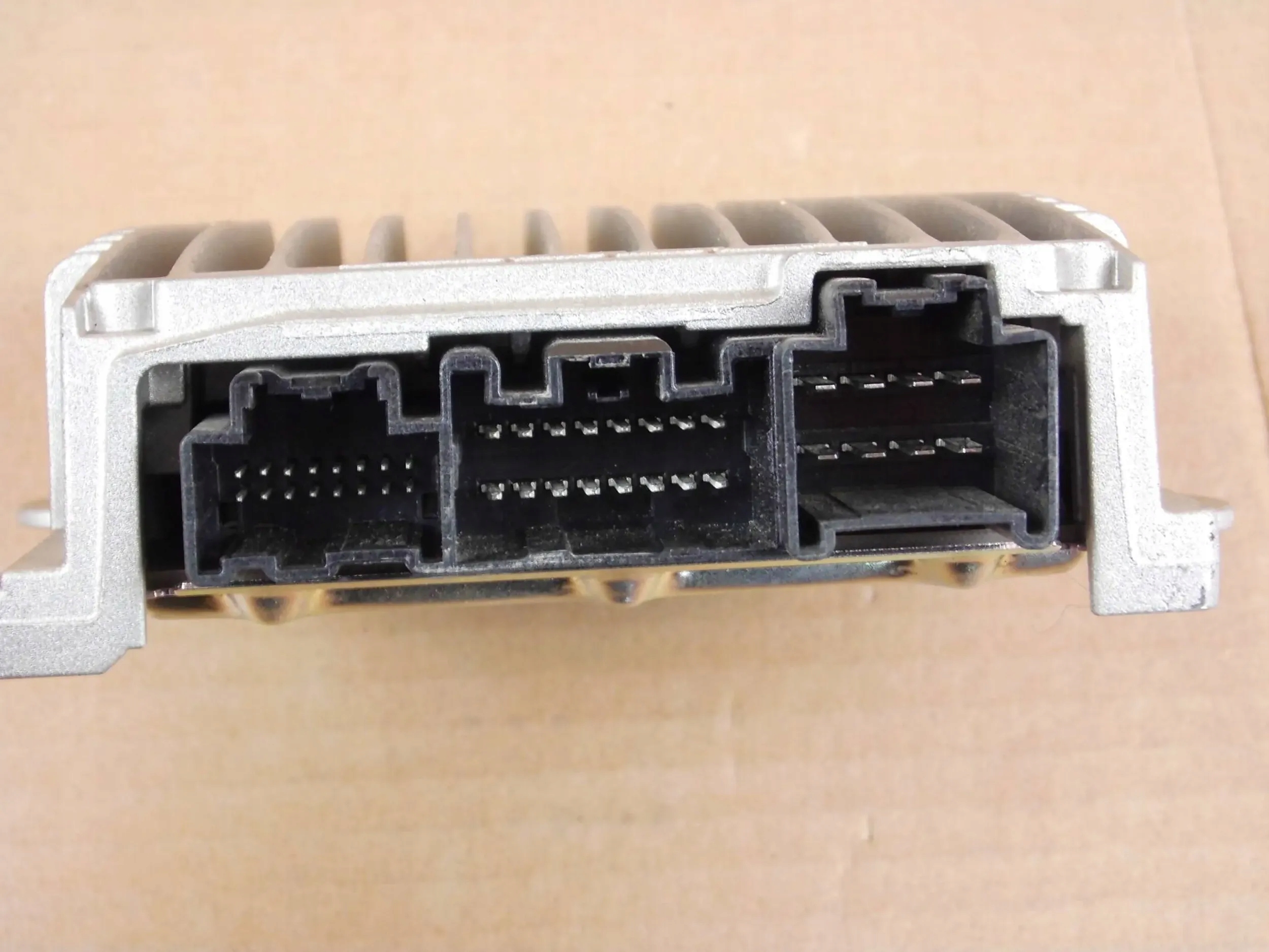 Nissan Leaf II ZE1 2020 amplifier BOSE 28061 5SA2A